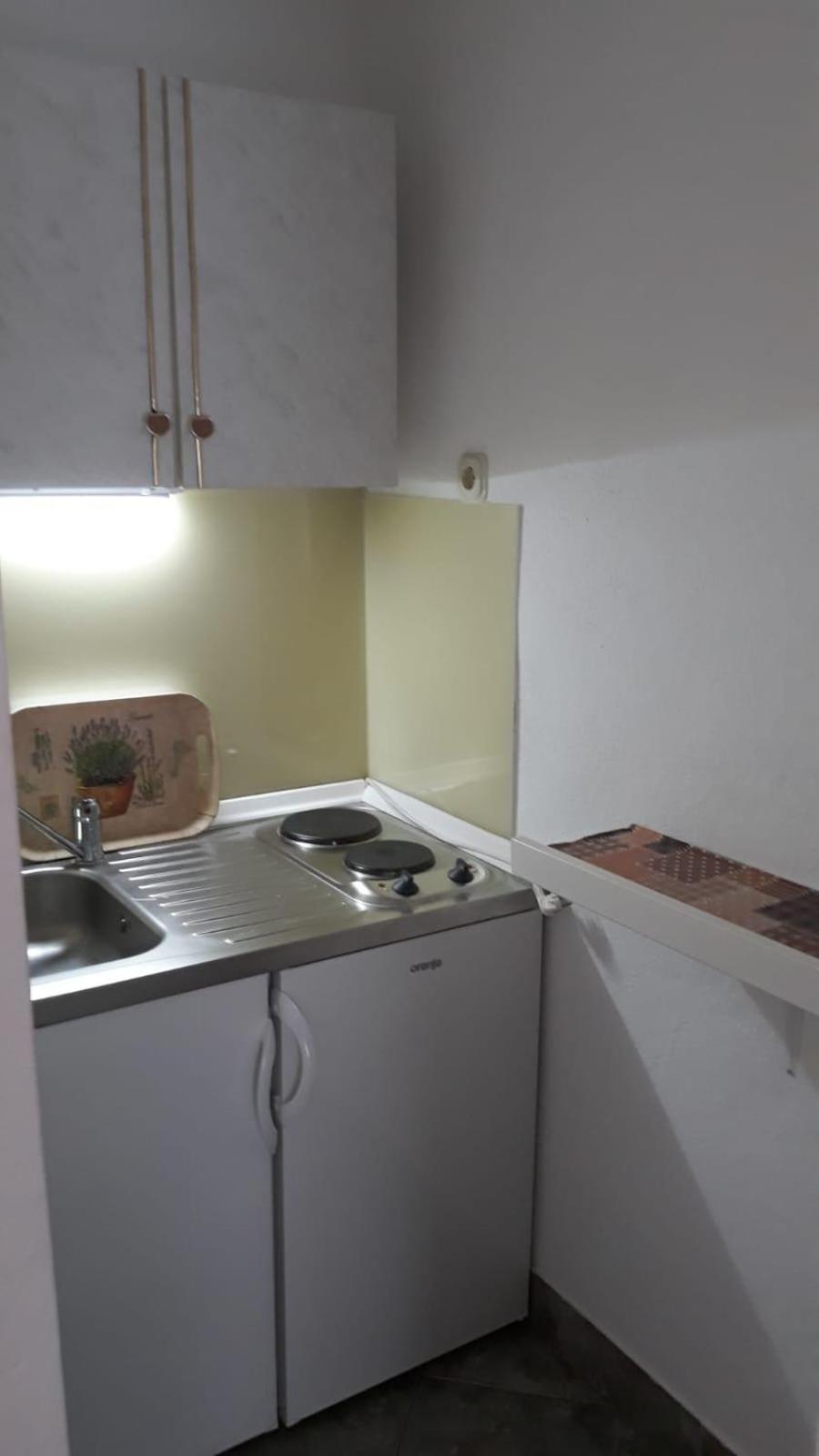 Studio Apartment photo 3