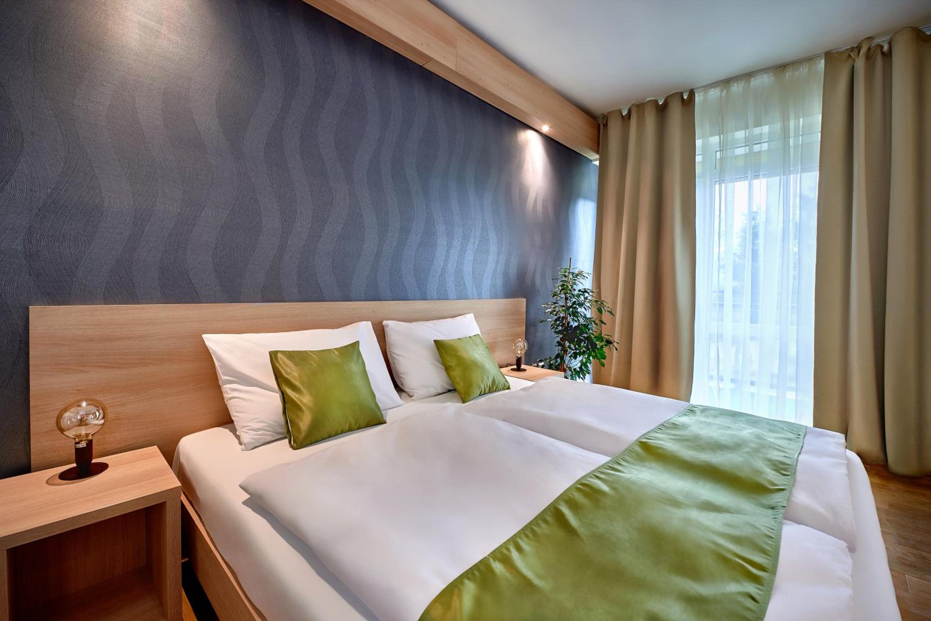 Standard Double Room - Photo 2