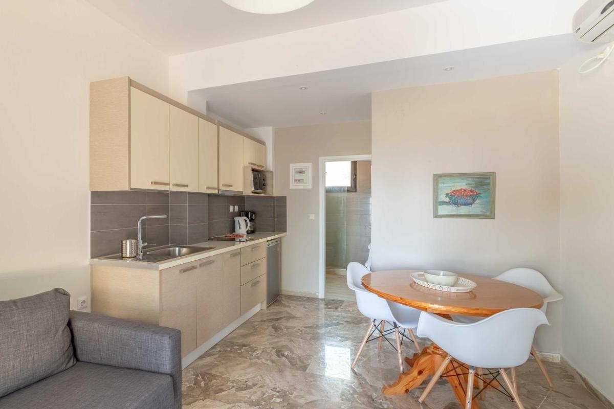 One-Bedroom Apartment - Photo 1