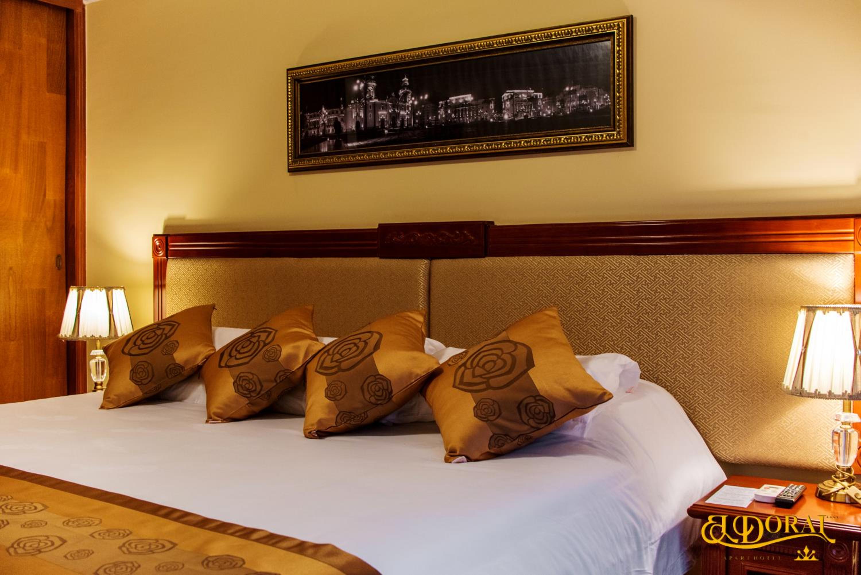 Apartment with King Bed