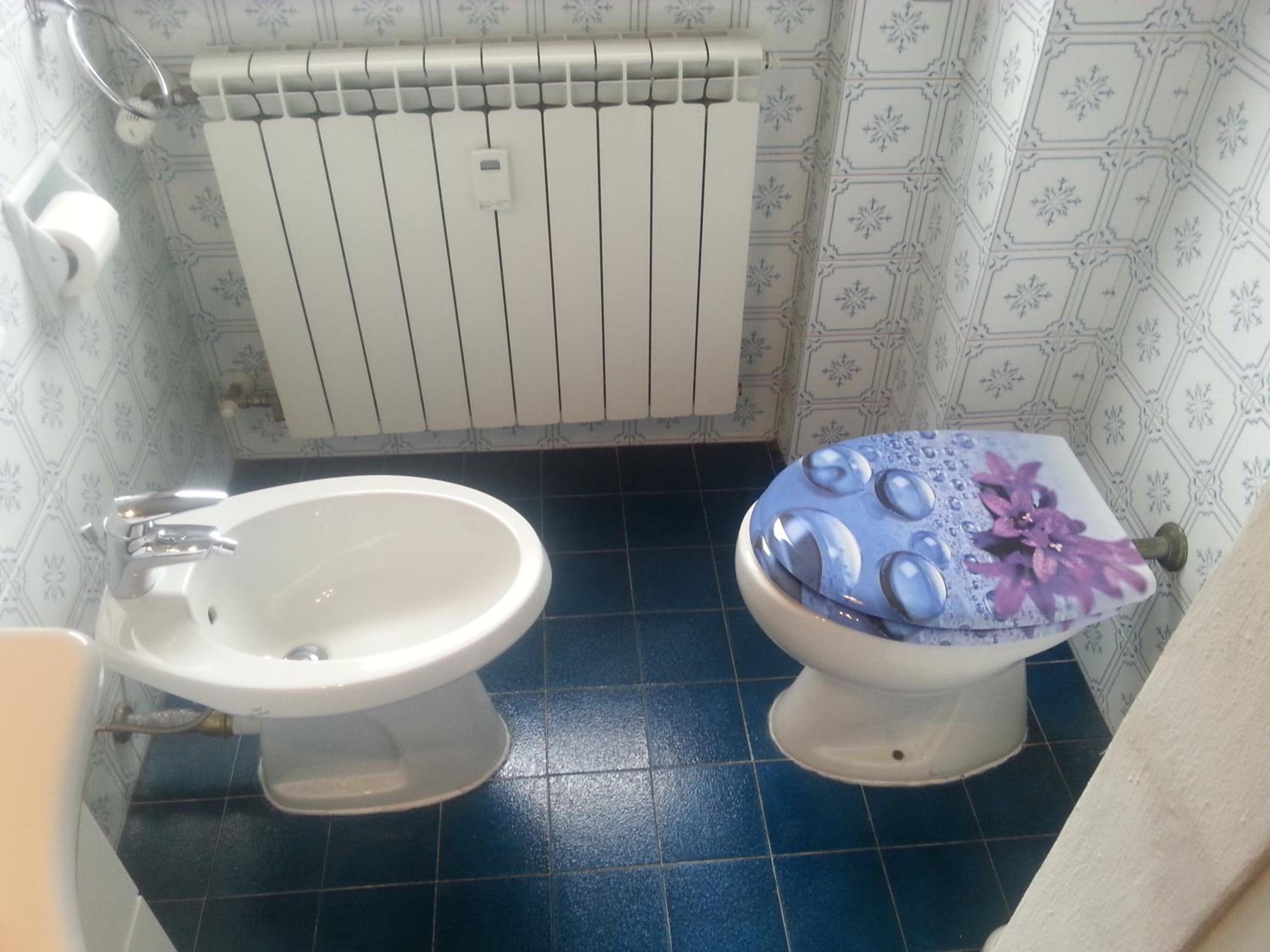 Standard Double Room with Shared Bathroom photo 3