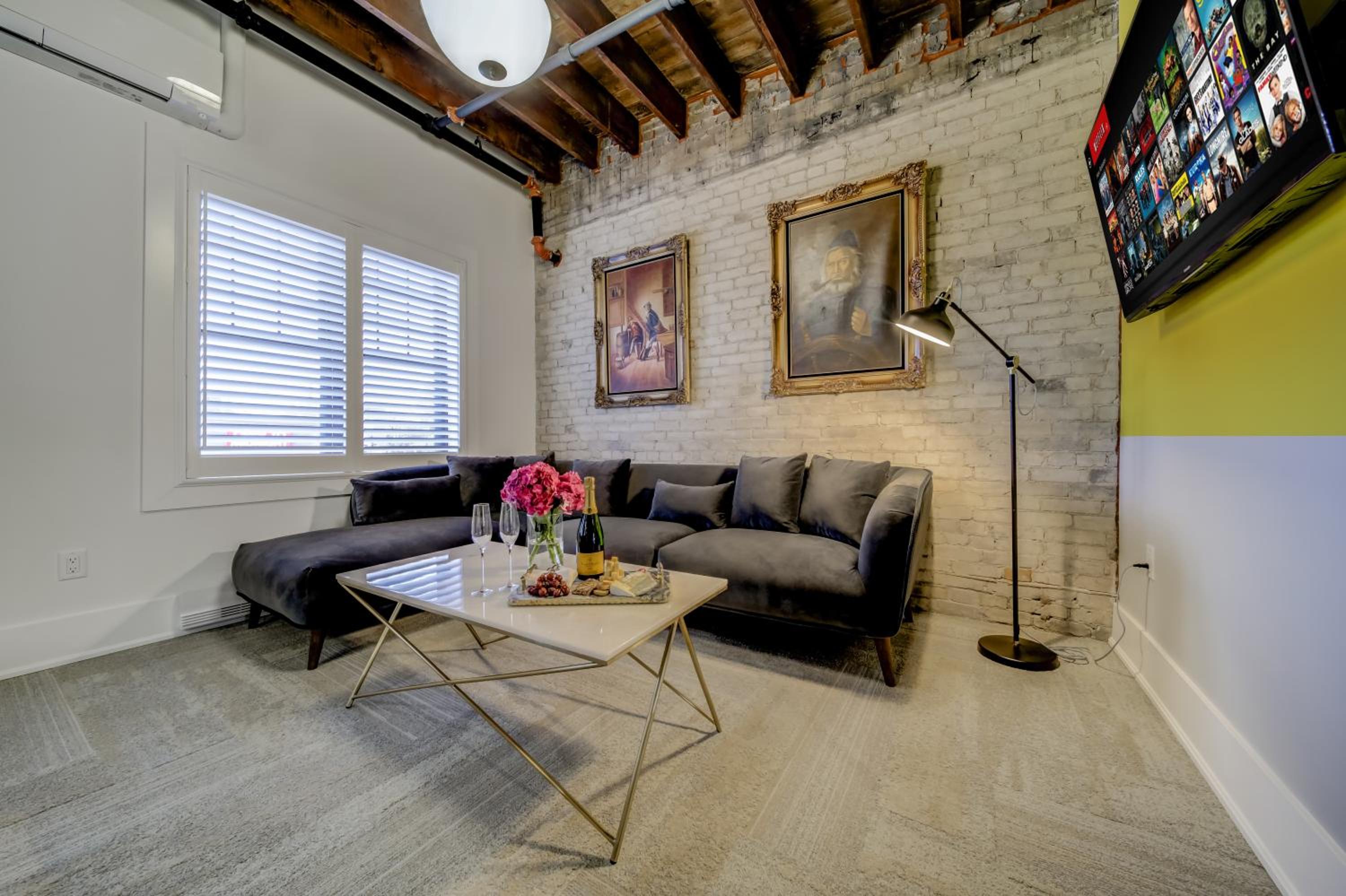 Queen Suite