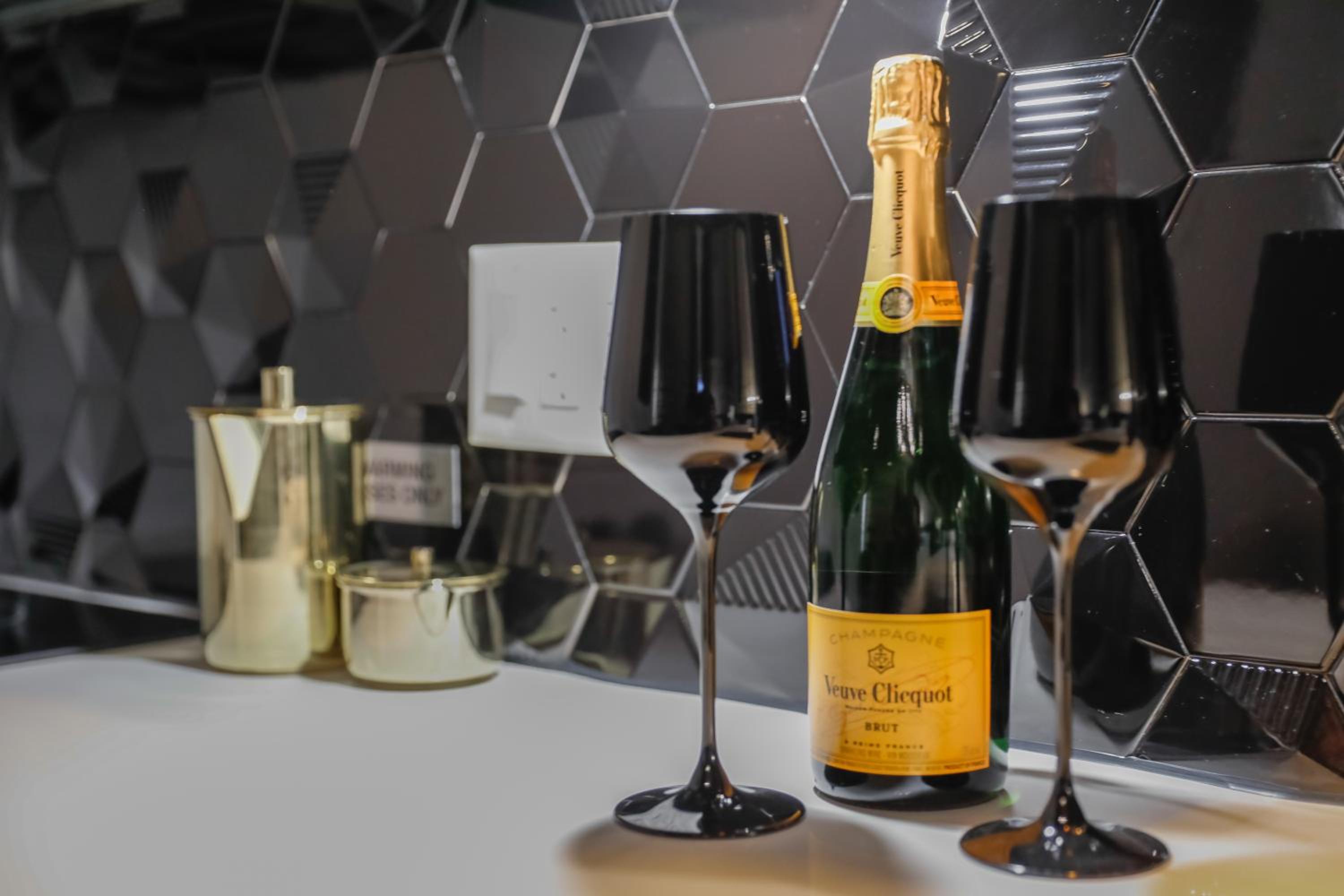 Queen Suite