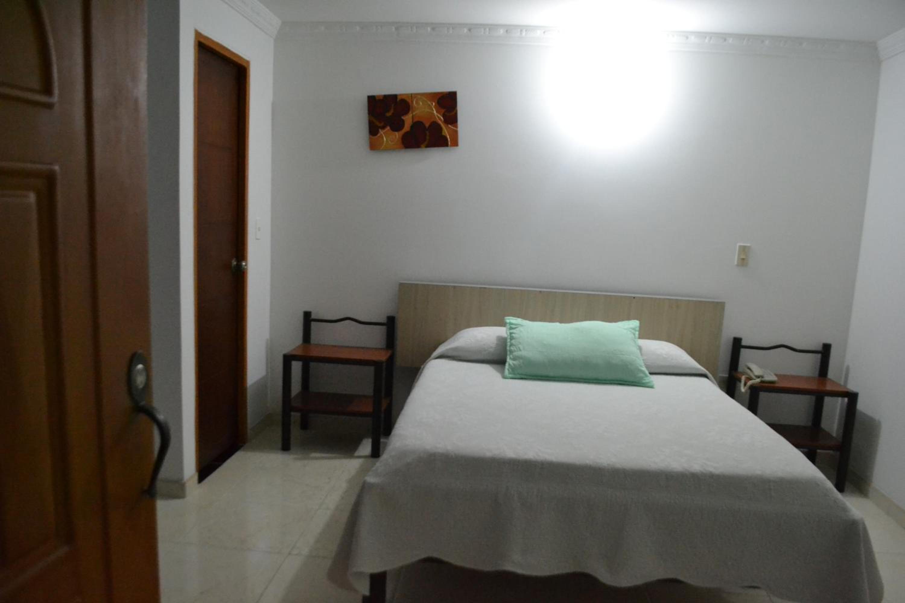 Single Room photo 2