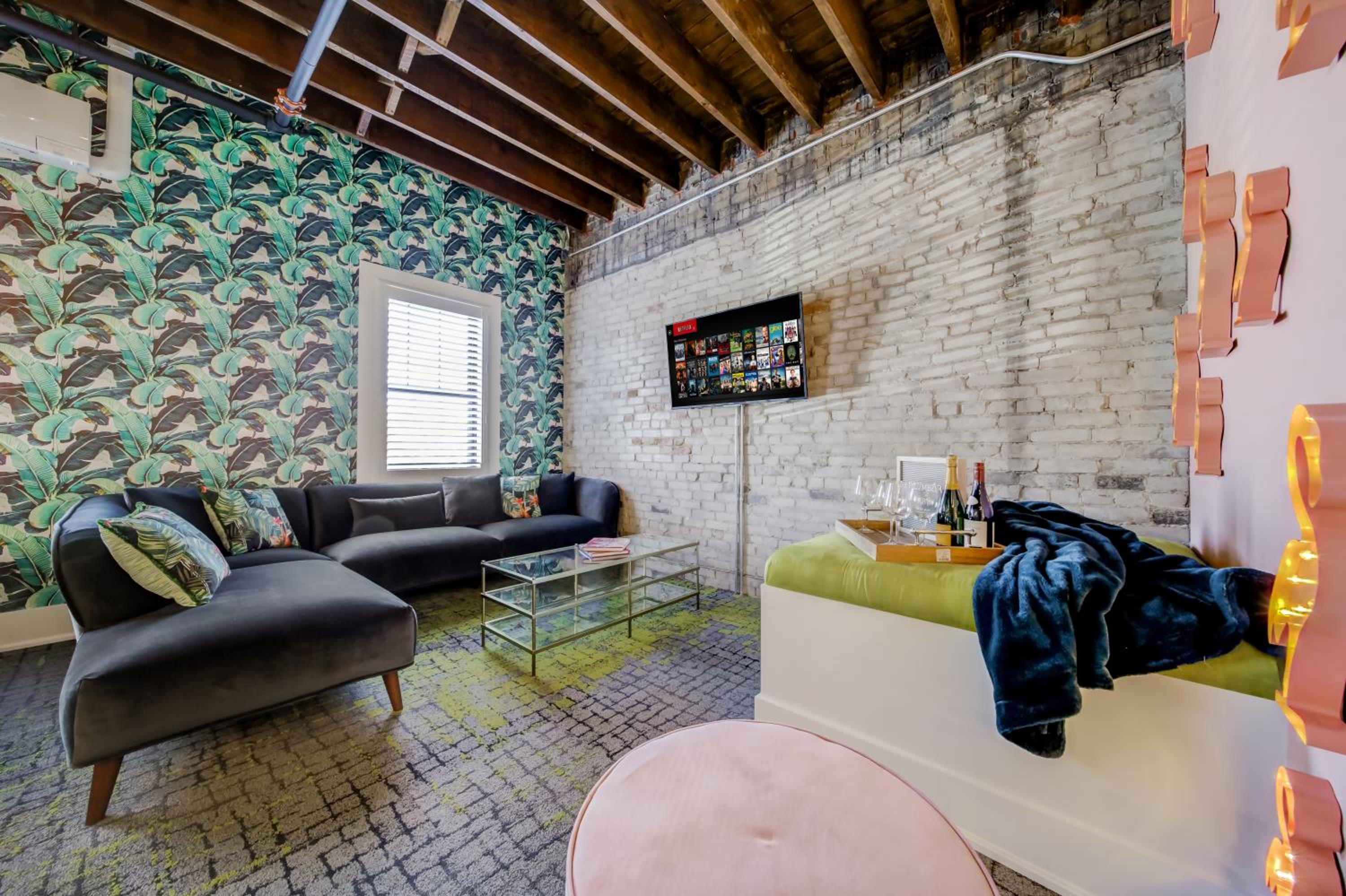 Queen Suite
