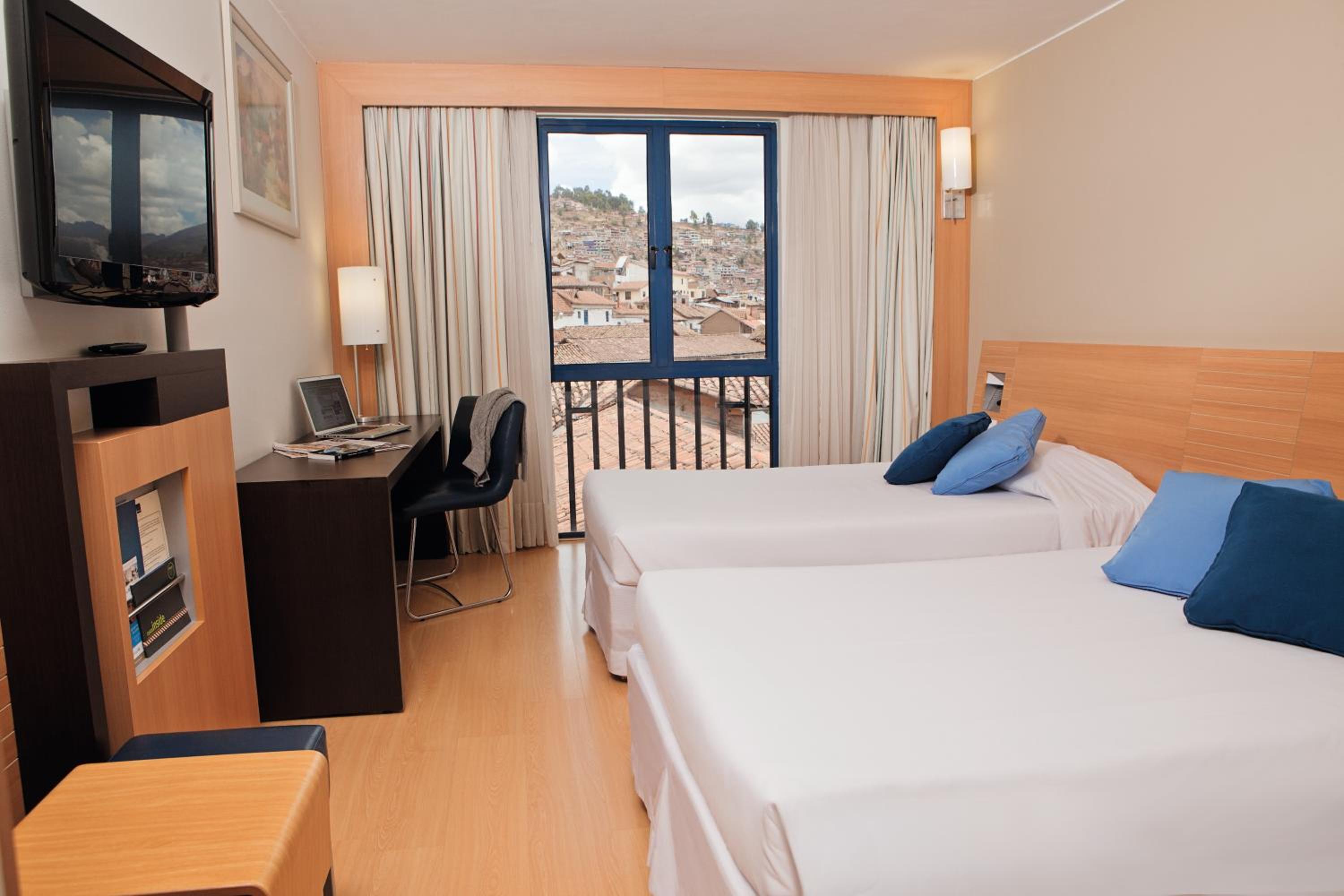 Standard Twin Room - Photo 1