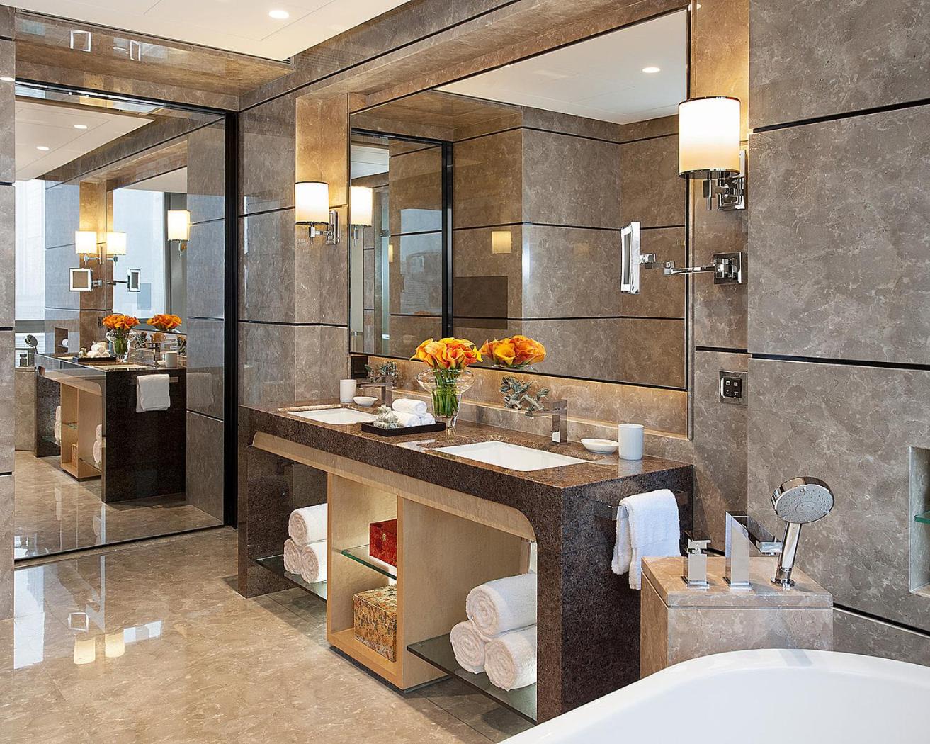 Executive King Suite photo 3