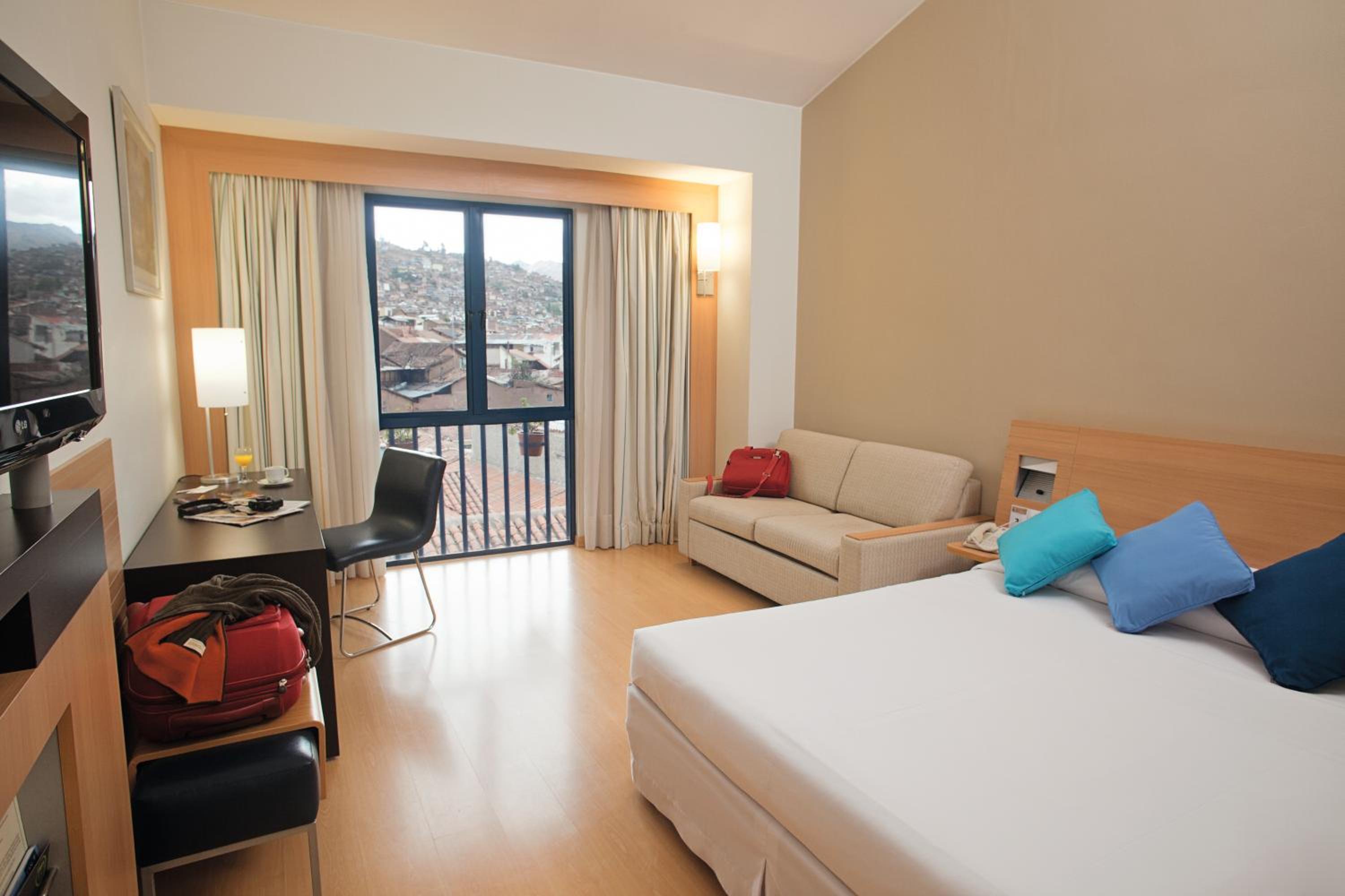 Standard Double Room with Sofa Bed - Photo 1