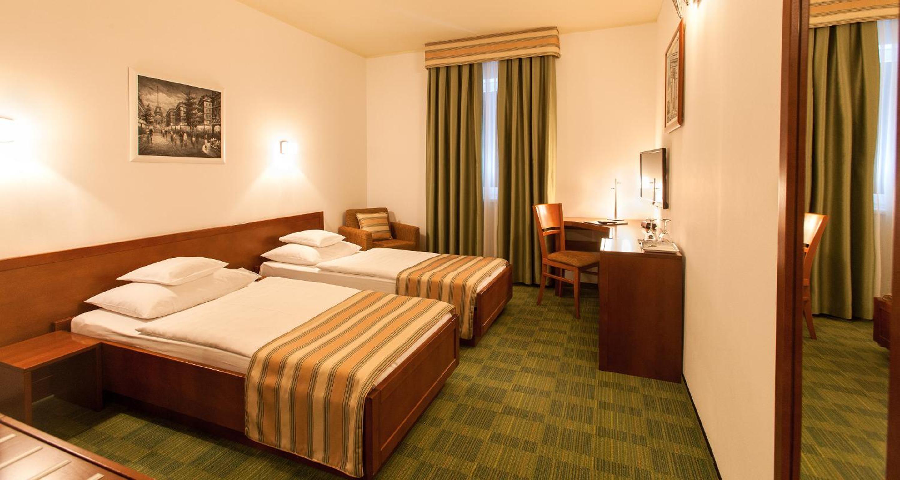 Comfort Twin Room - Photo 1