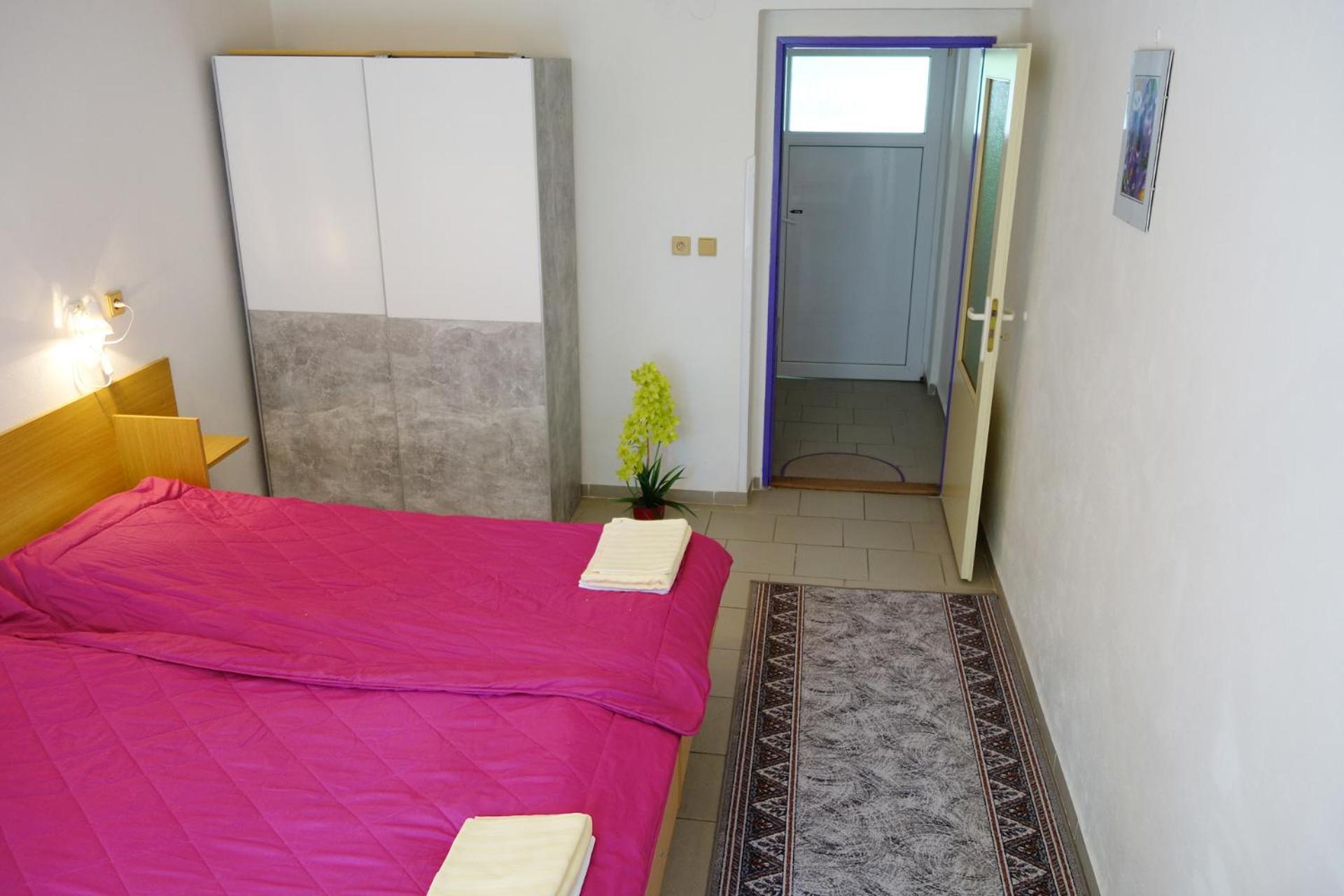 Double Room with Private Bathroom photo 2