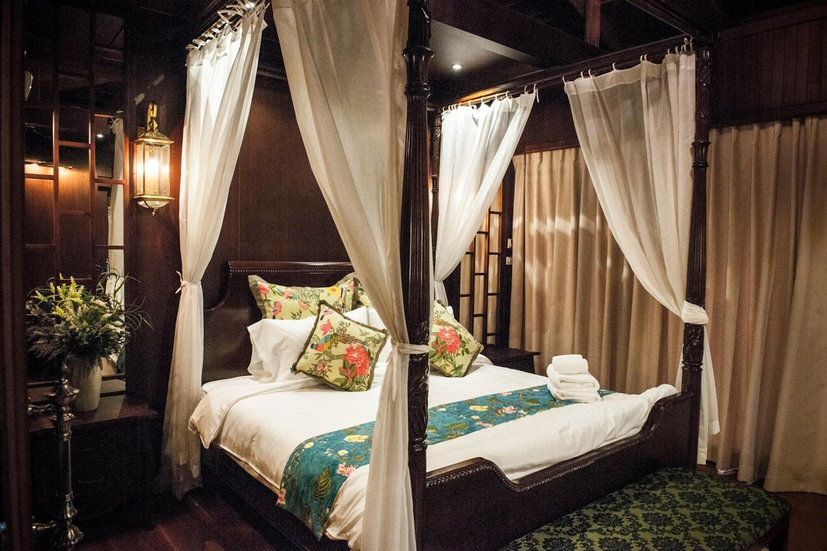 Three-Bedroom Villa - Photo 20