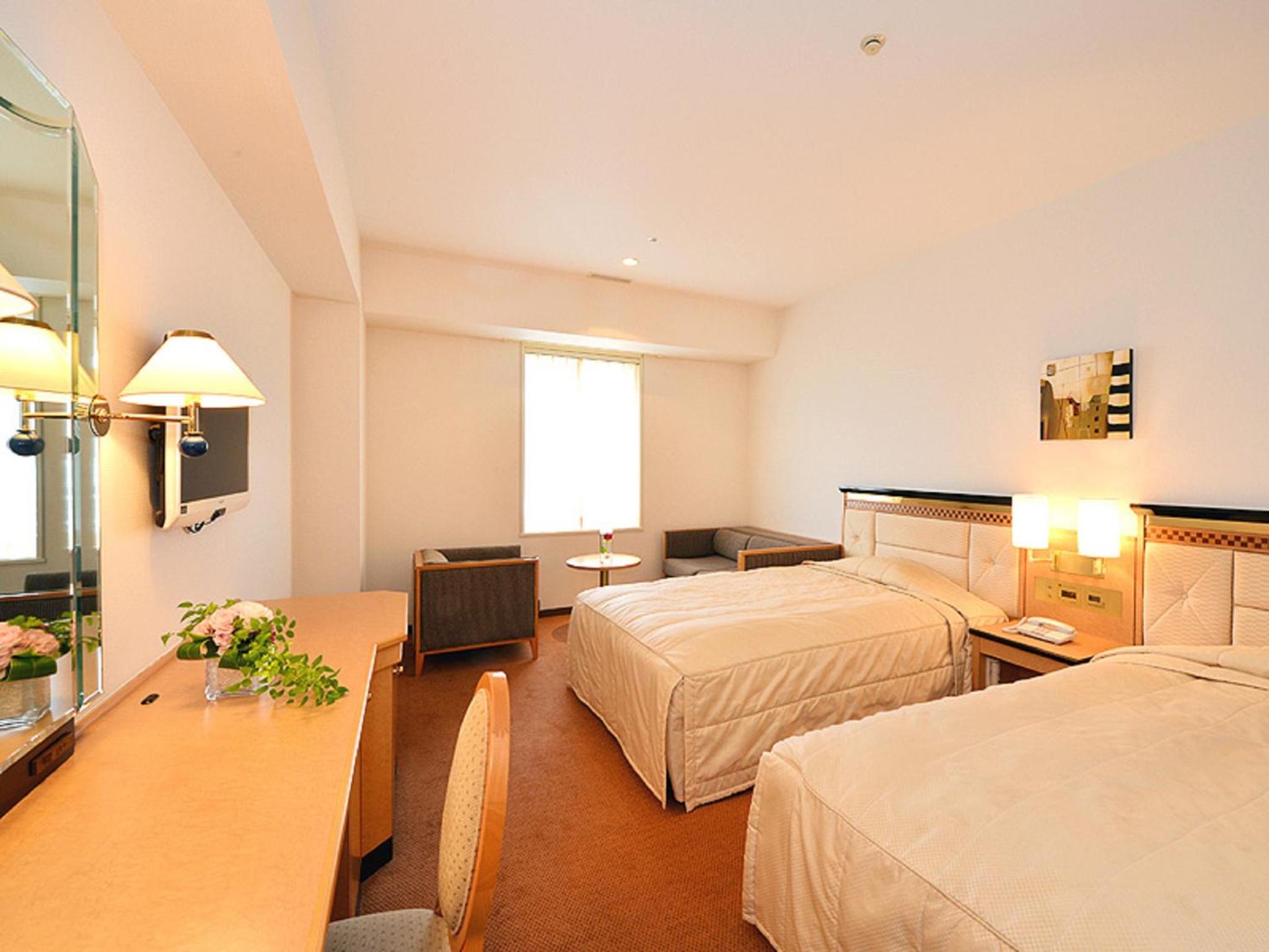 Deluxe Twin Room with Mountain View - Non-Smoking
