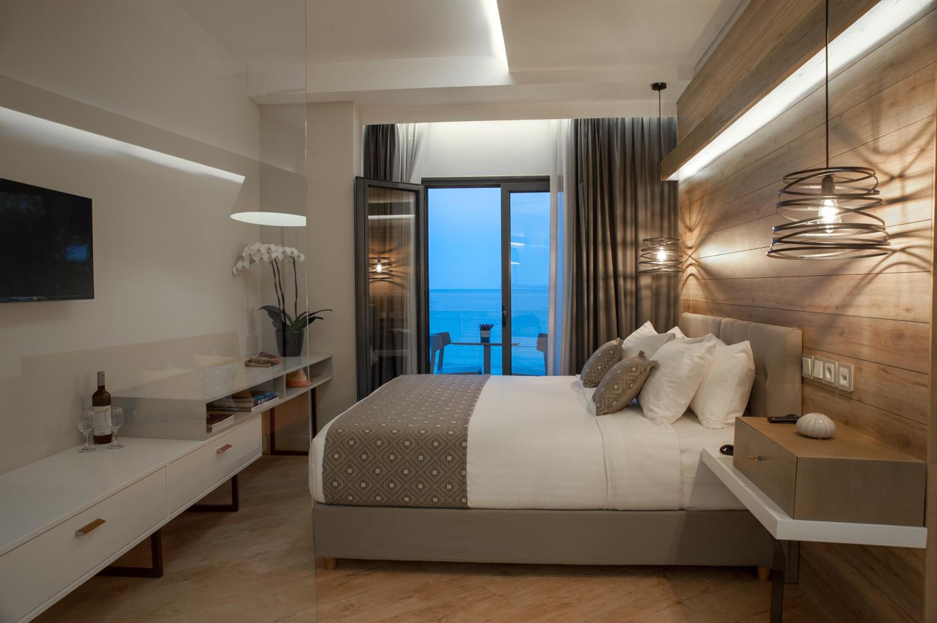 Superior Room with Sea View Balcony photo 3