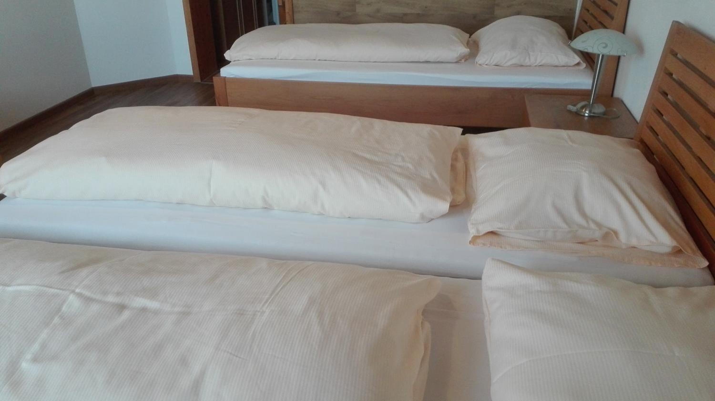 Budget Triple Room - Photo 4