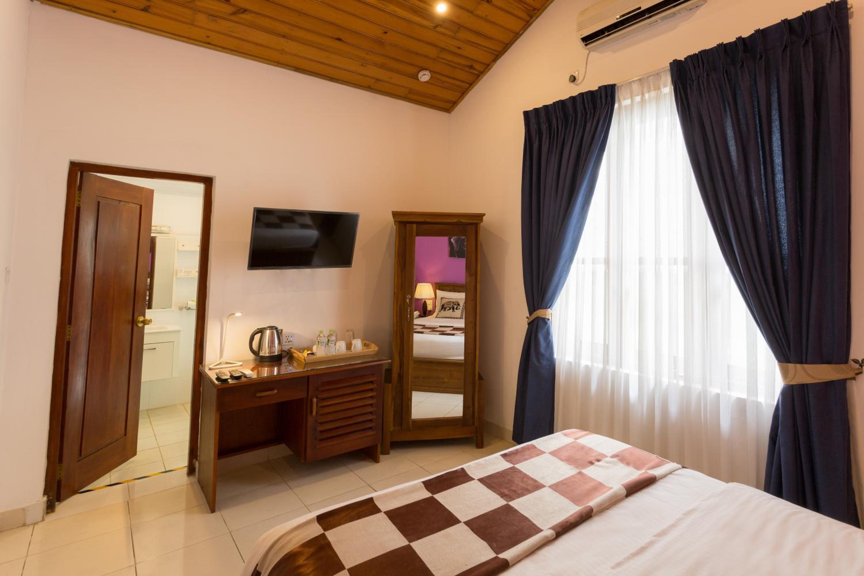 Deluxe Double Room photo 3