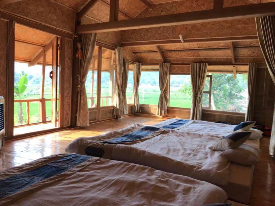 Single Bed in Mixed Dormitory Room