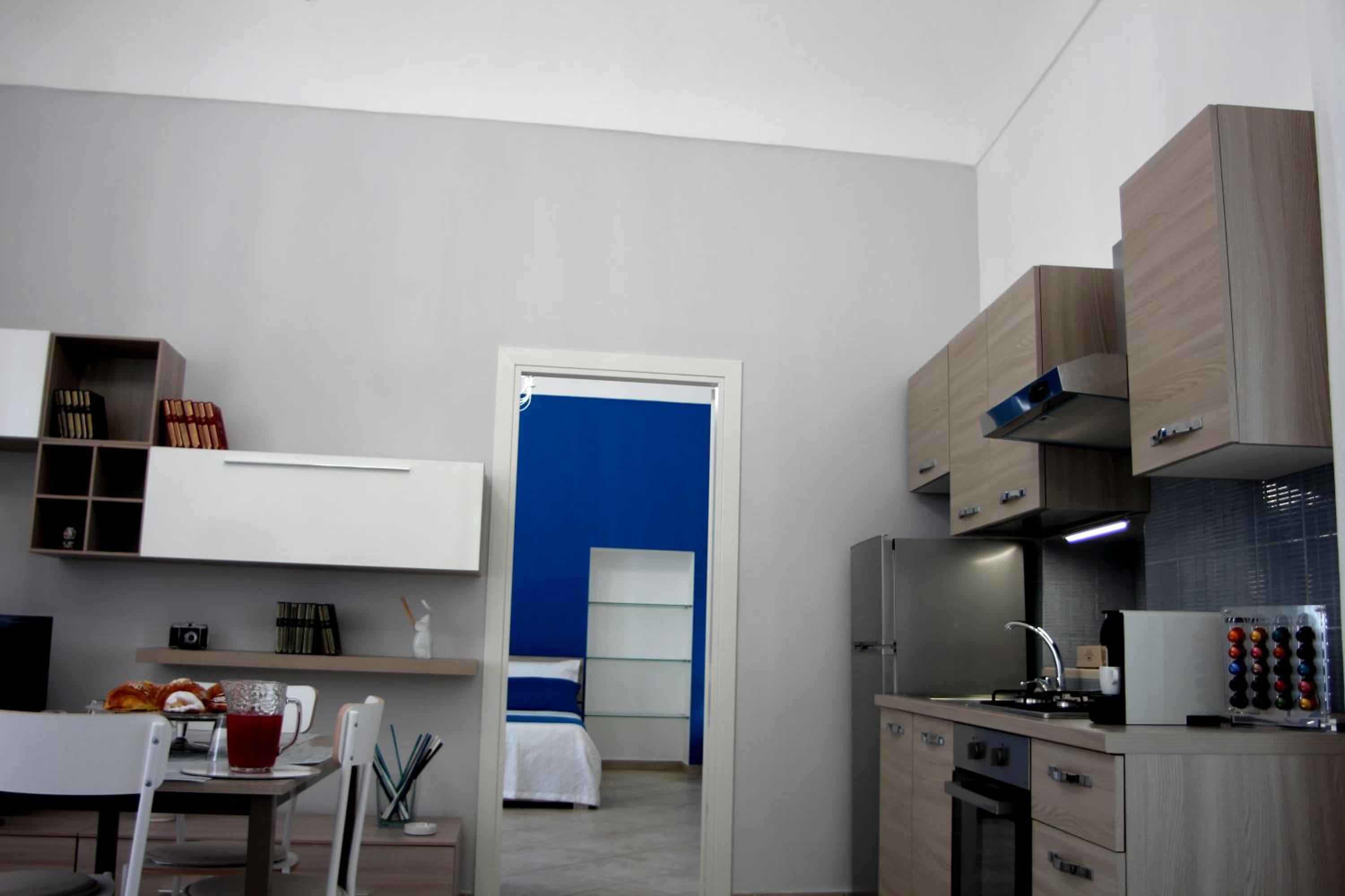 One-Bedroom House - Photo 41