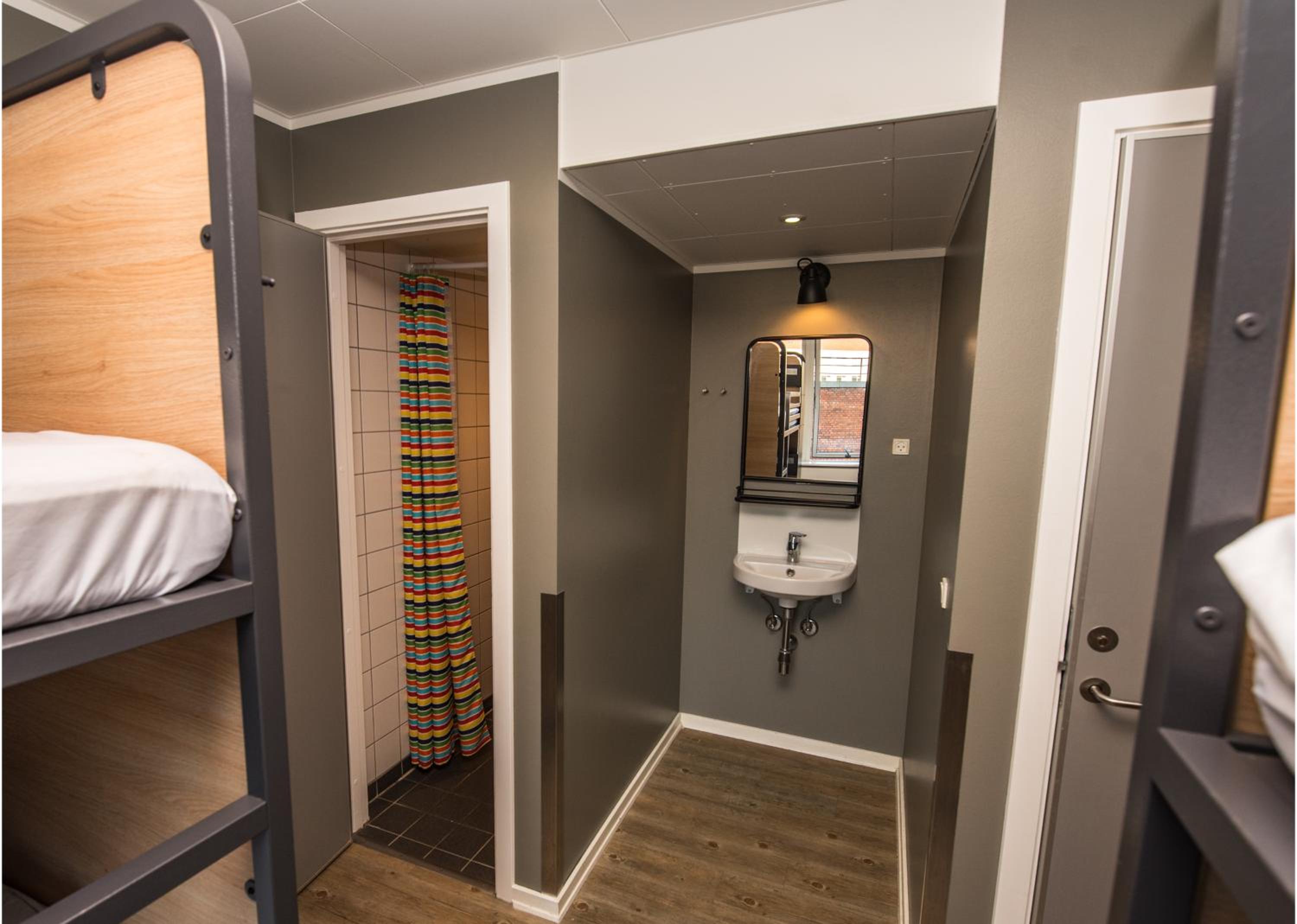 Bed in 8-Bed Mixed Dormitory Room