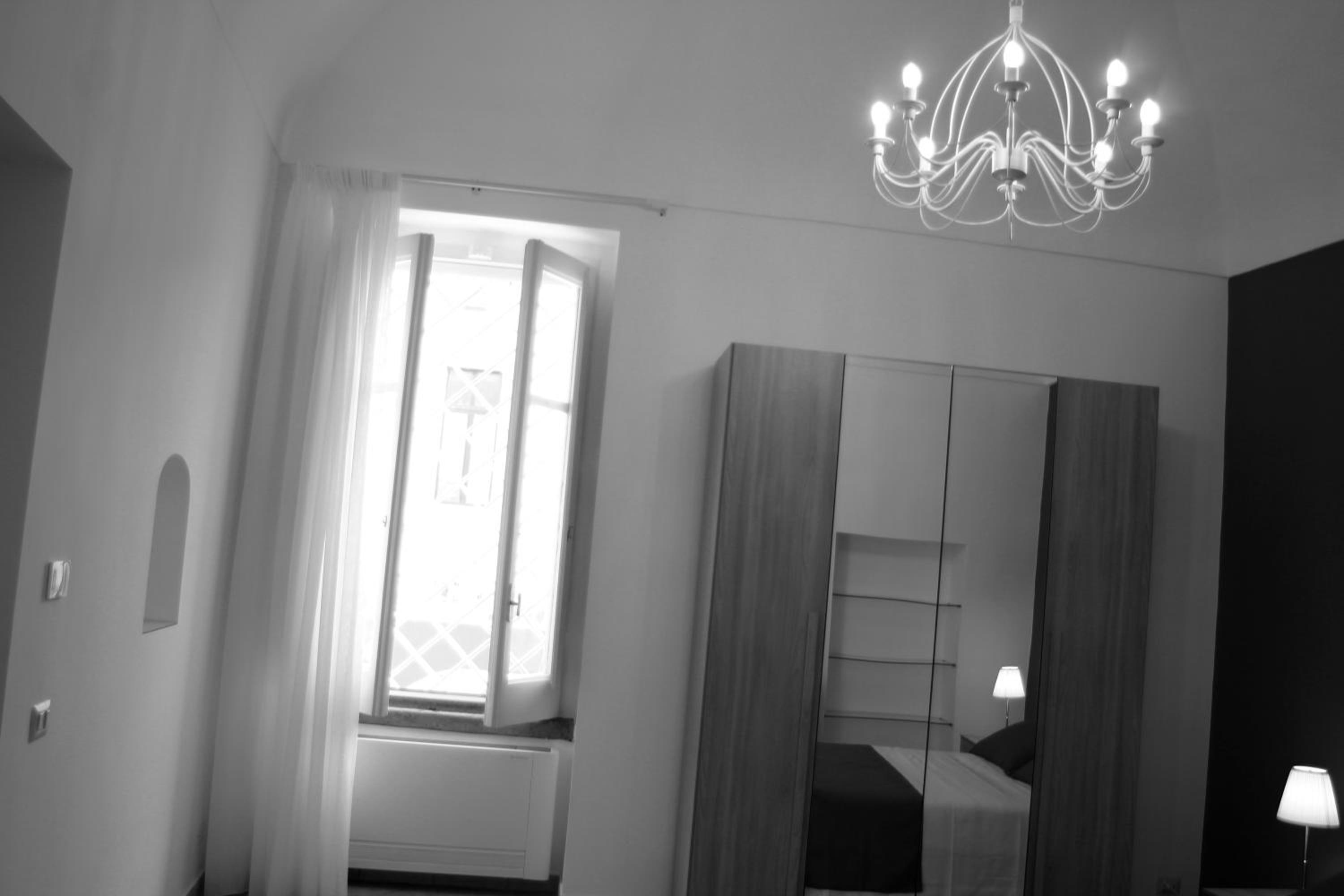 One-Bedroom House - Photo 16