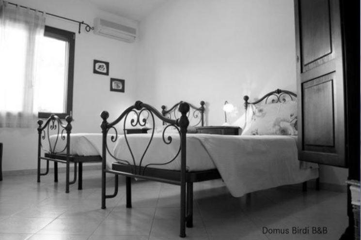 Double or Twin Room with Private External Bathroom - Photo 2