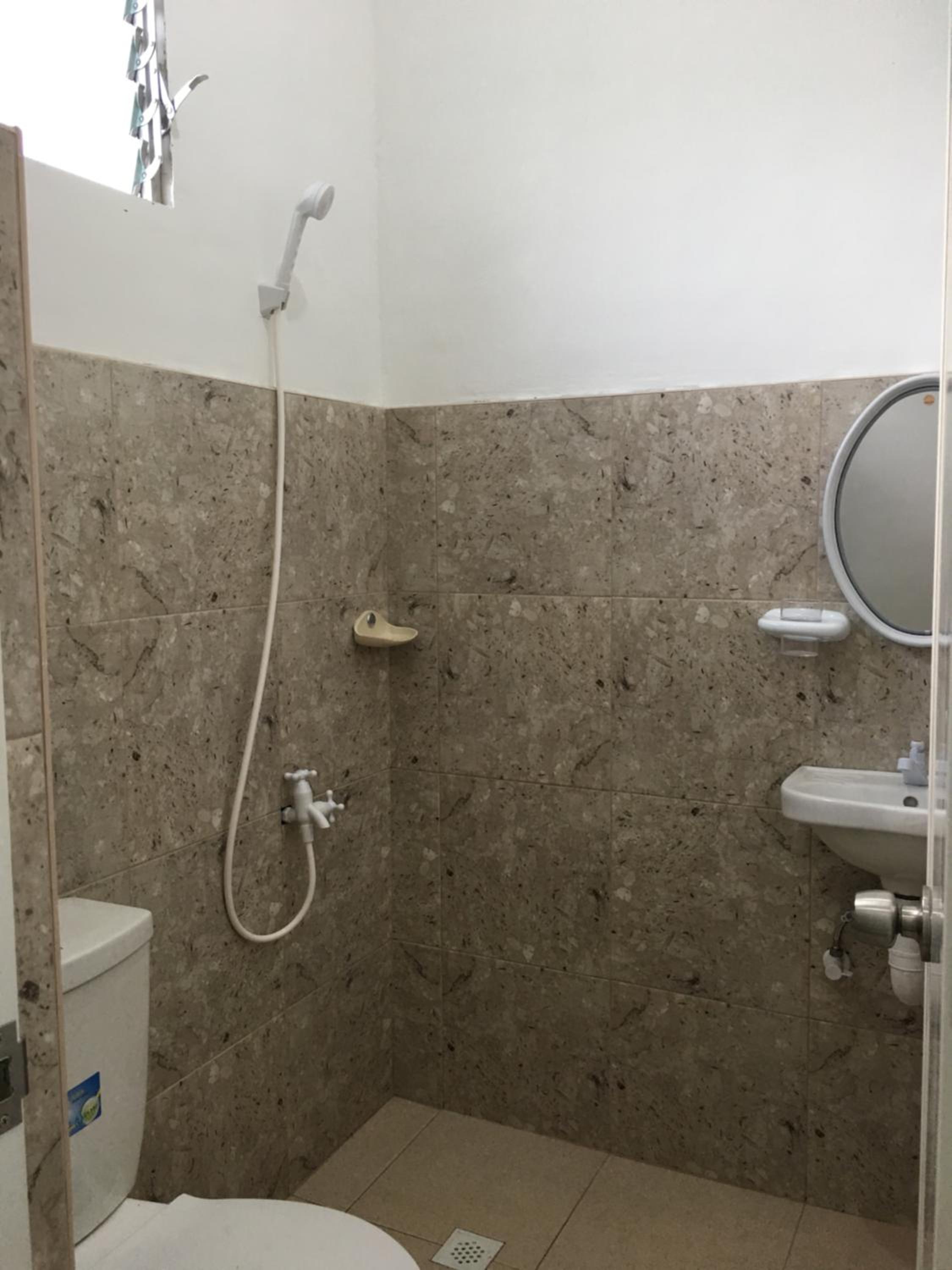 Standard Double Room with Fan - Photo 4