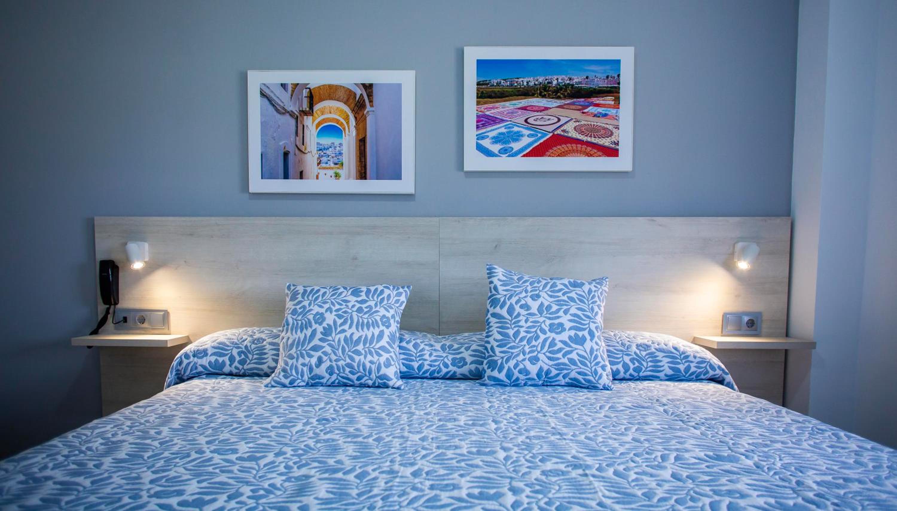 Double Room with Sea View - Photo 4