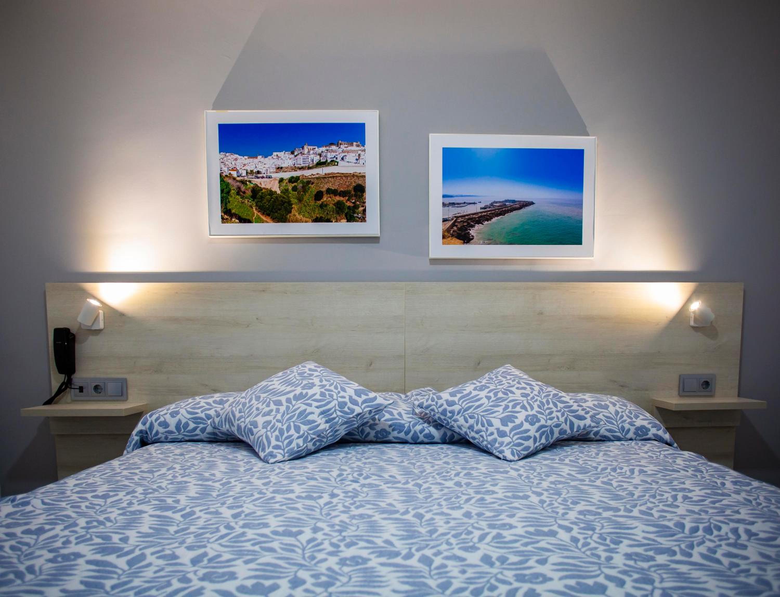 Double Room - Photo 16