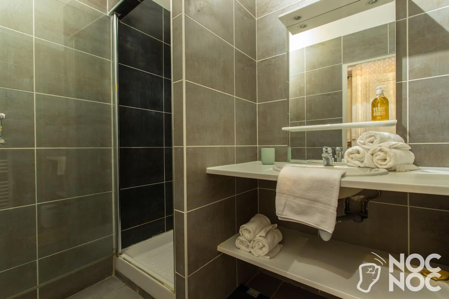 Two-Bedroom Apartment with alcove