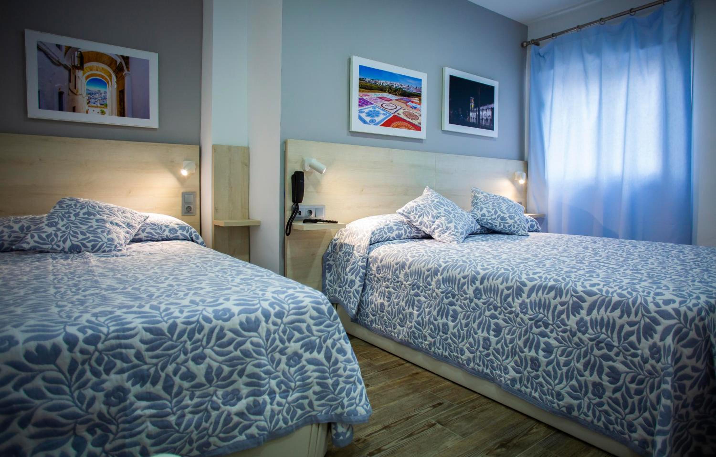 Triple Room - Photo 13