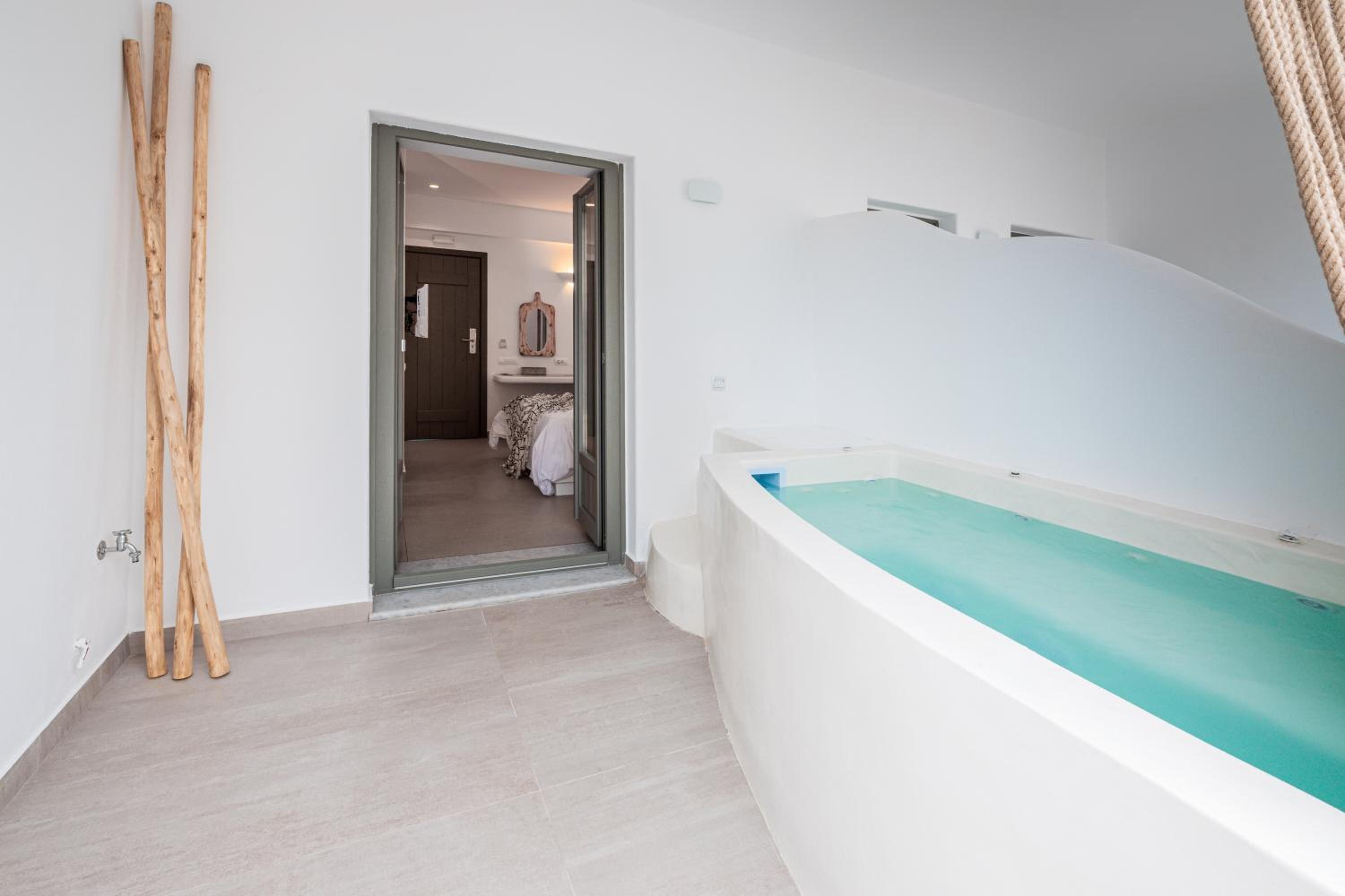 Honeymoon Suite Outdoor Jetted Tub - Street View - Photo 8