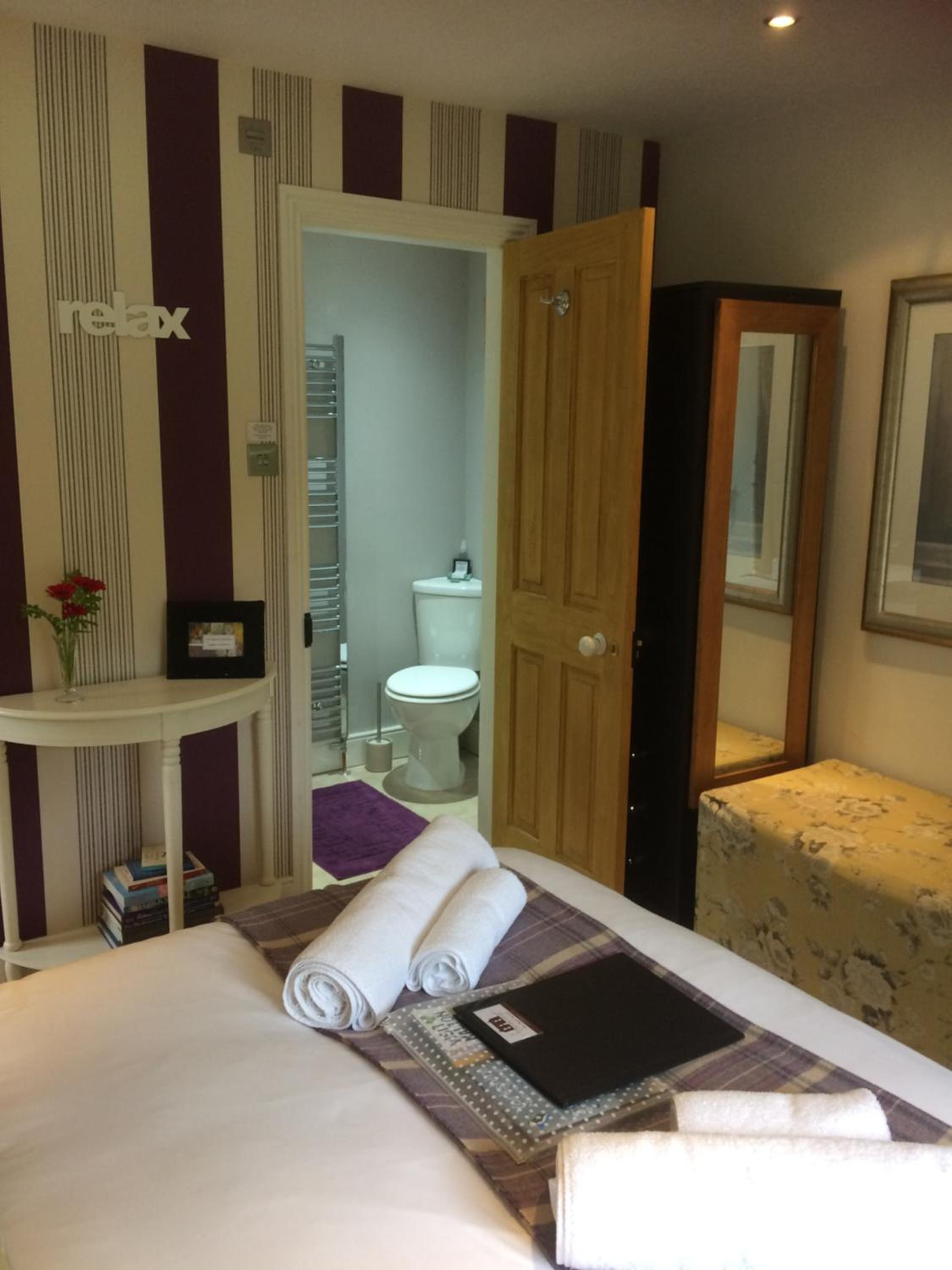 Queen Room photo 3