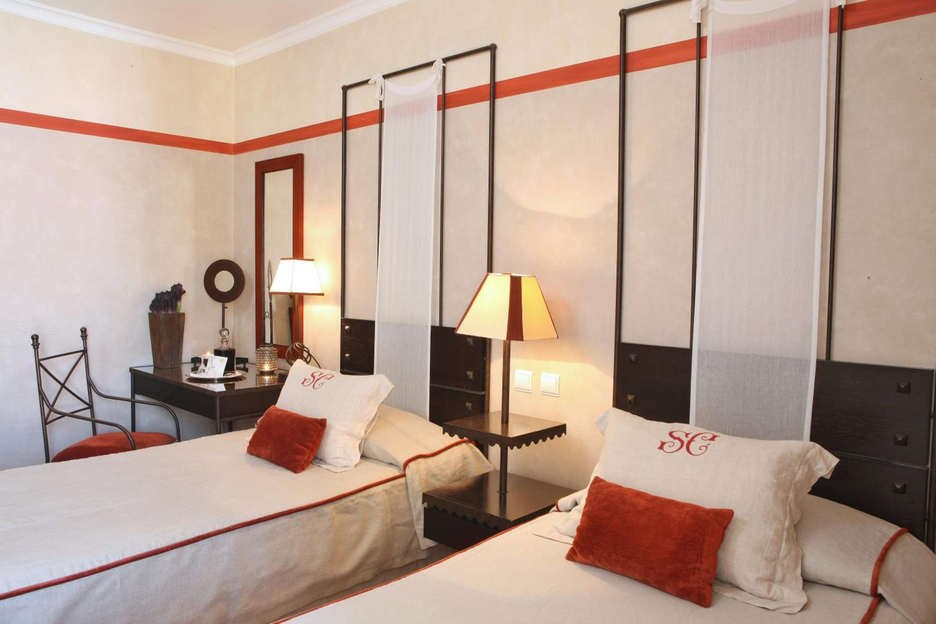 Petite Castelo Room - Photo 4