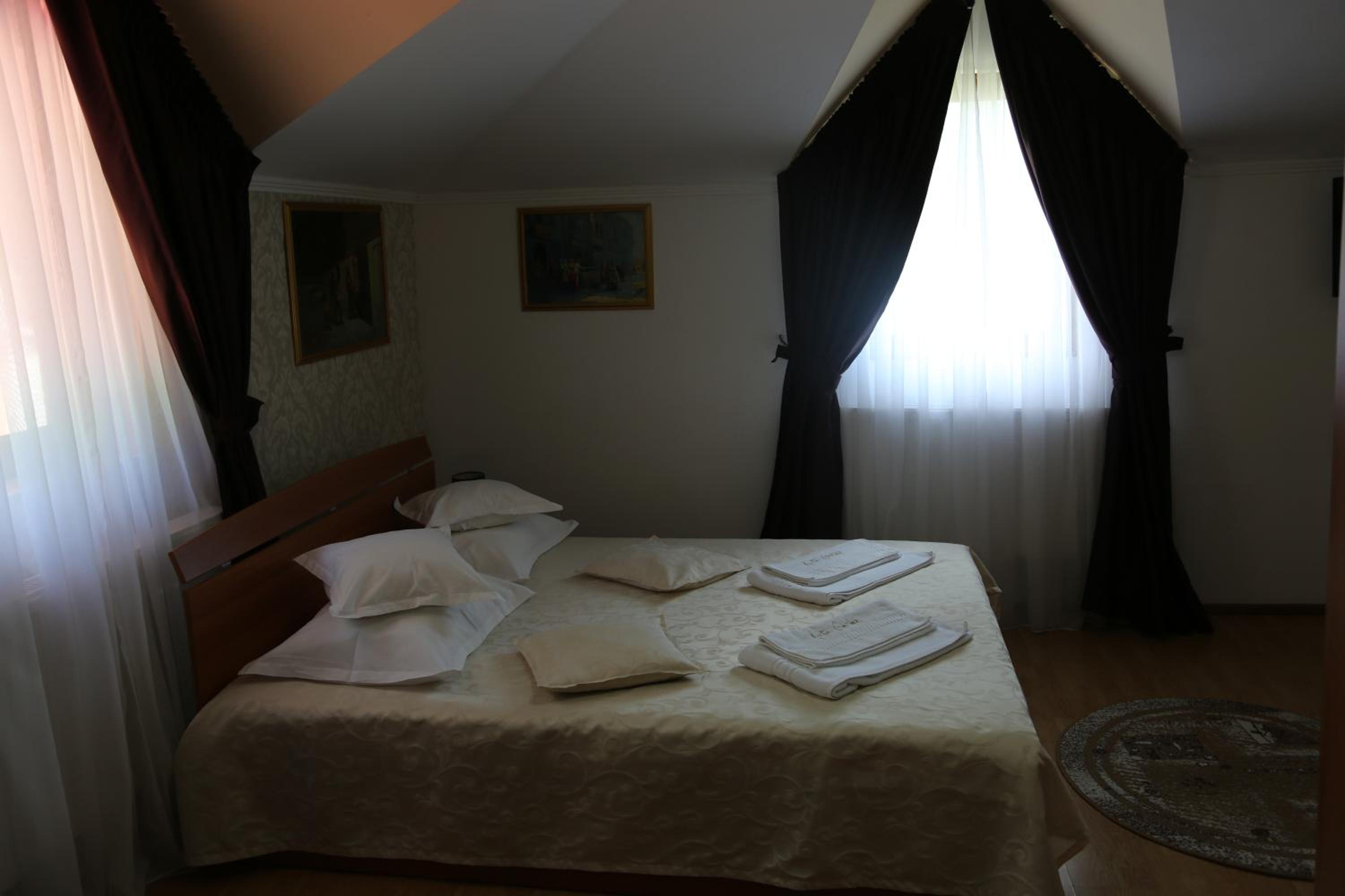 Triple Room - Photo 1