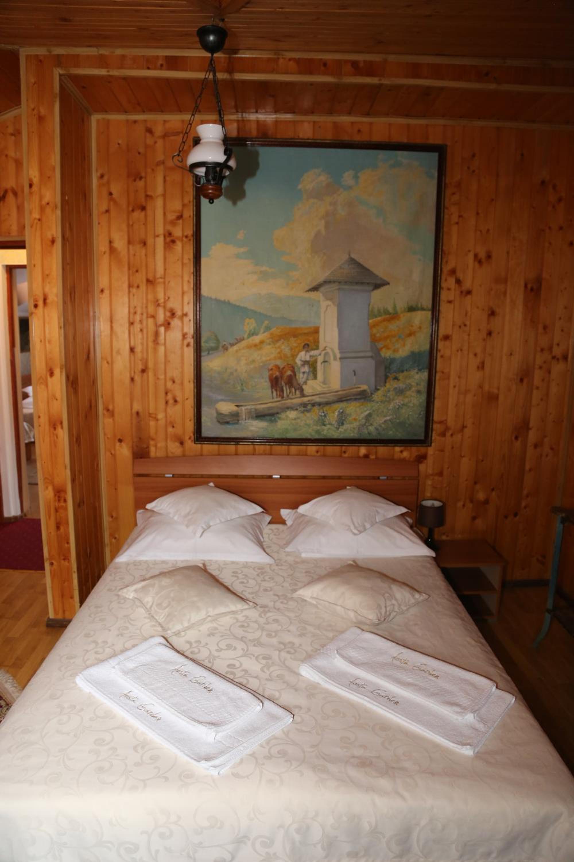 Double Room - Photo 19