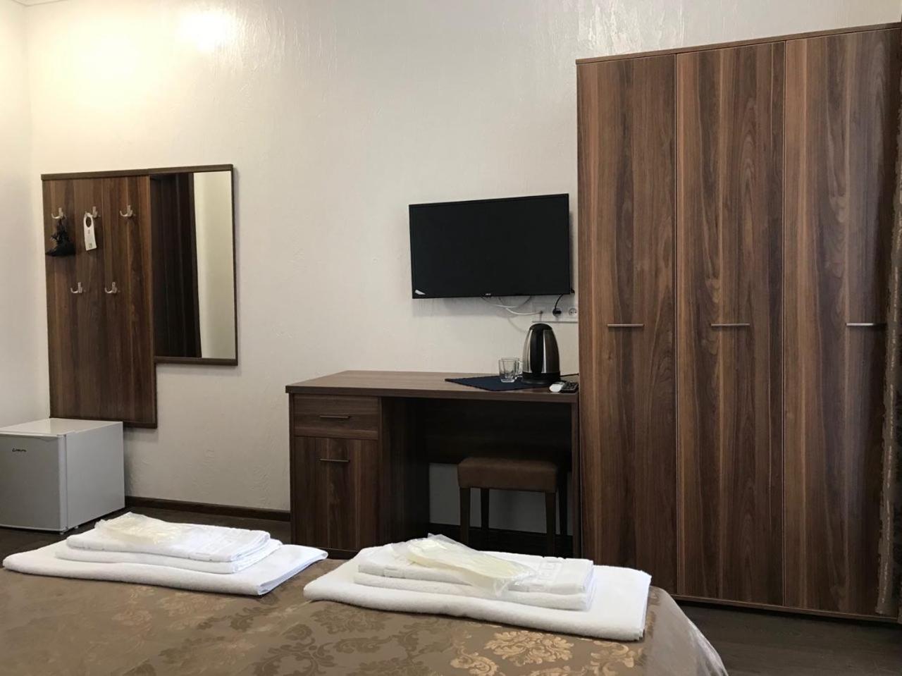 Deluxe Double Room with Balcony and Sea View photo 2