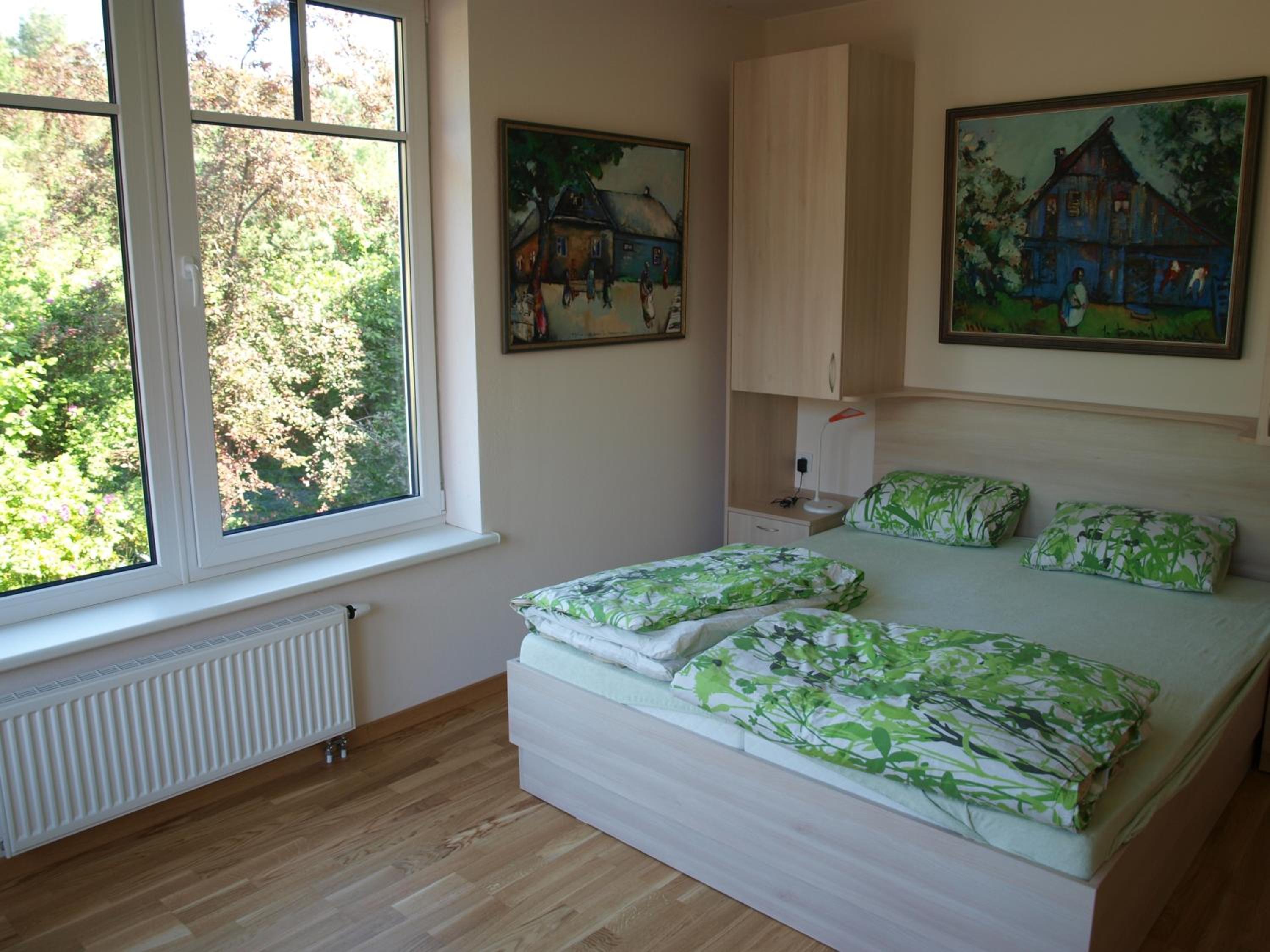 Apartment with Terrace - Photo 2