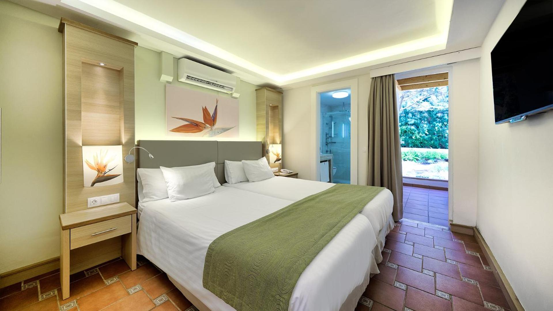 Suite con vista a la piscina