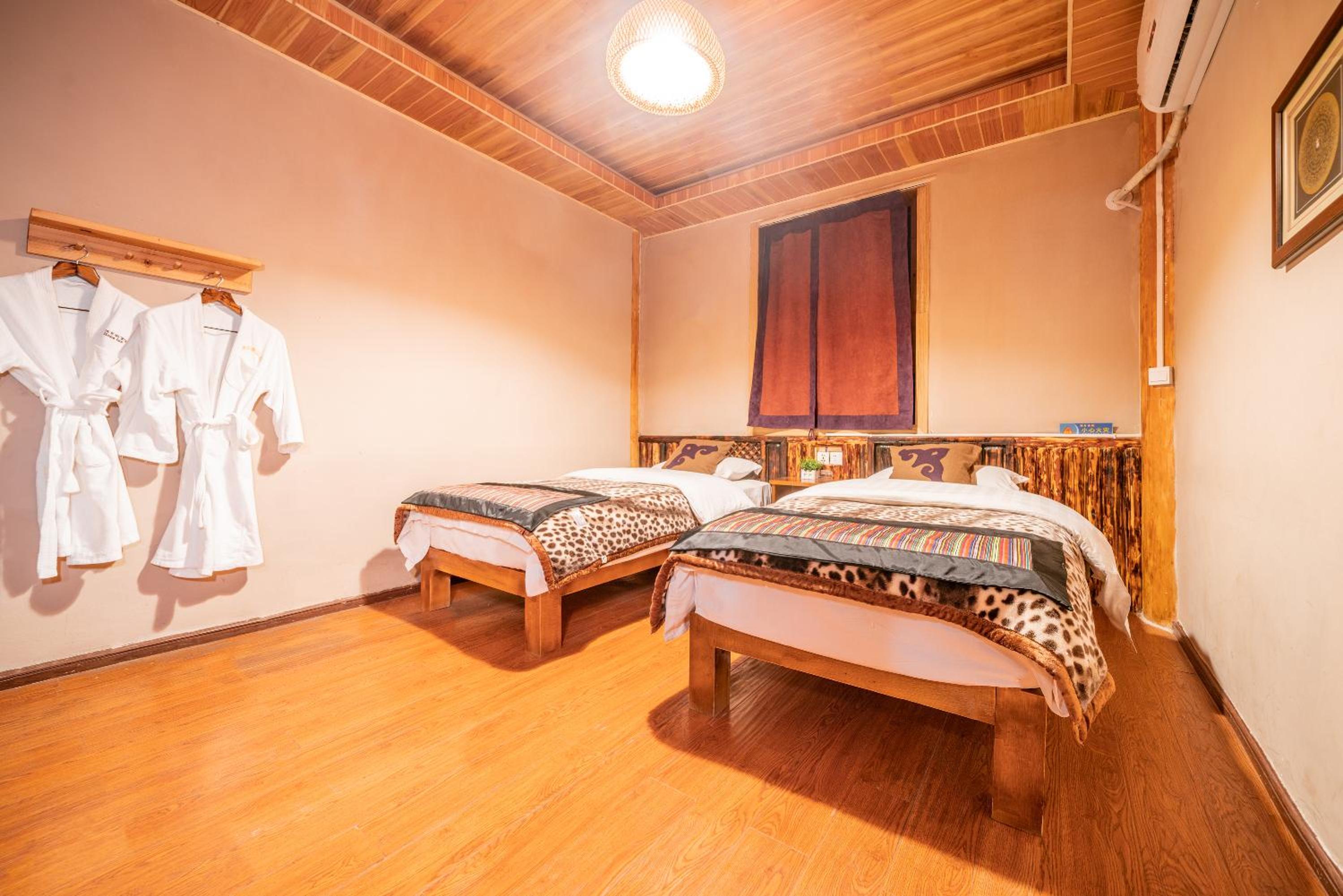 Deluxe Twin Room photo 1