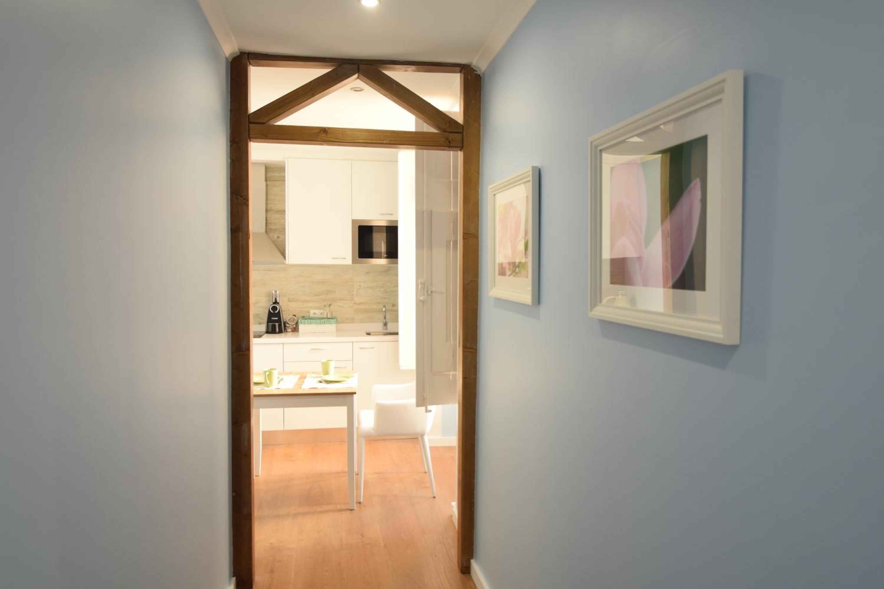 Studio Apartment - Photo 21