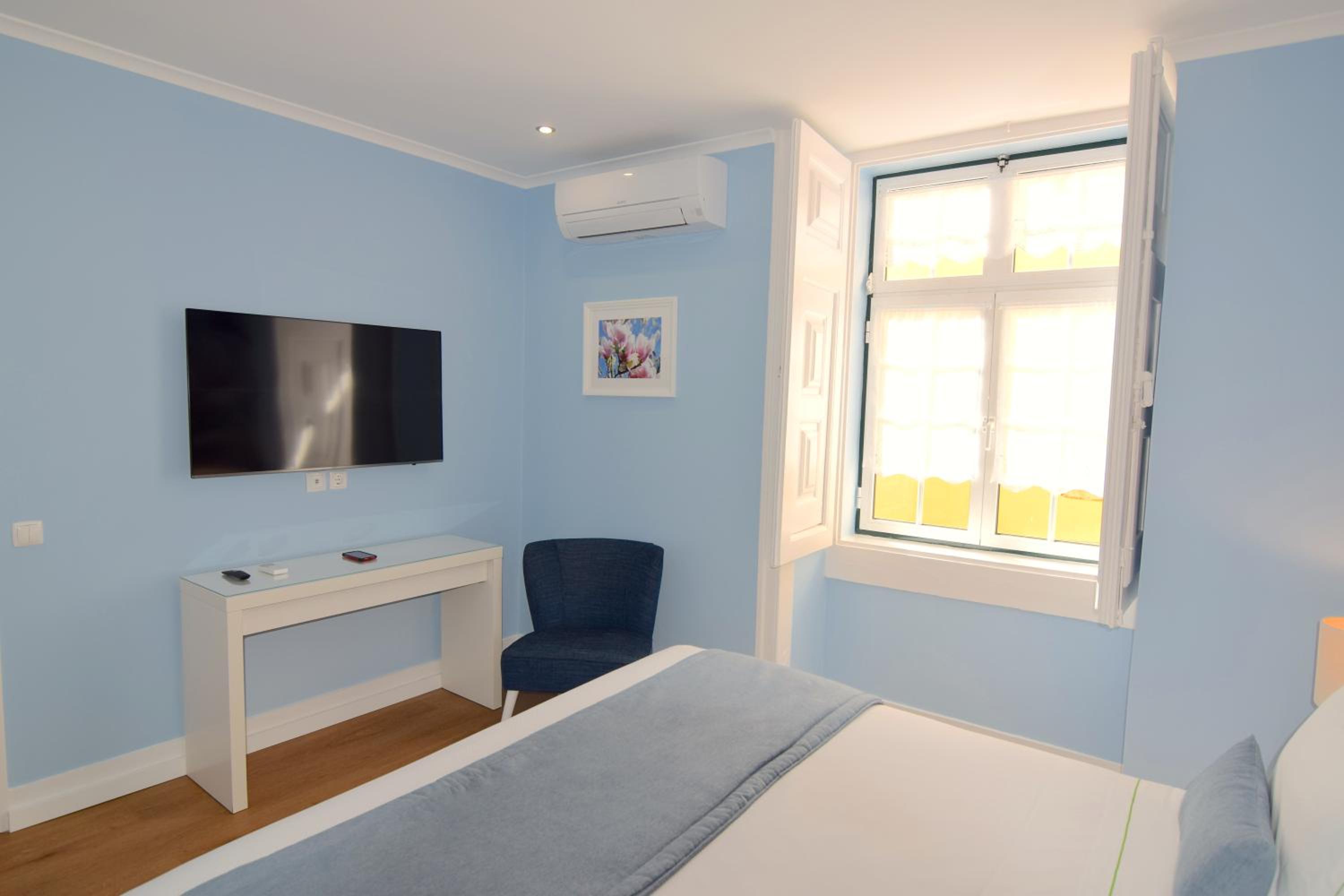 Studio Apartment - Photo 26