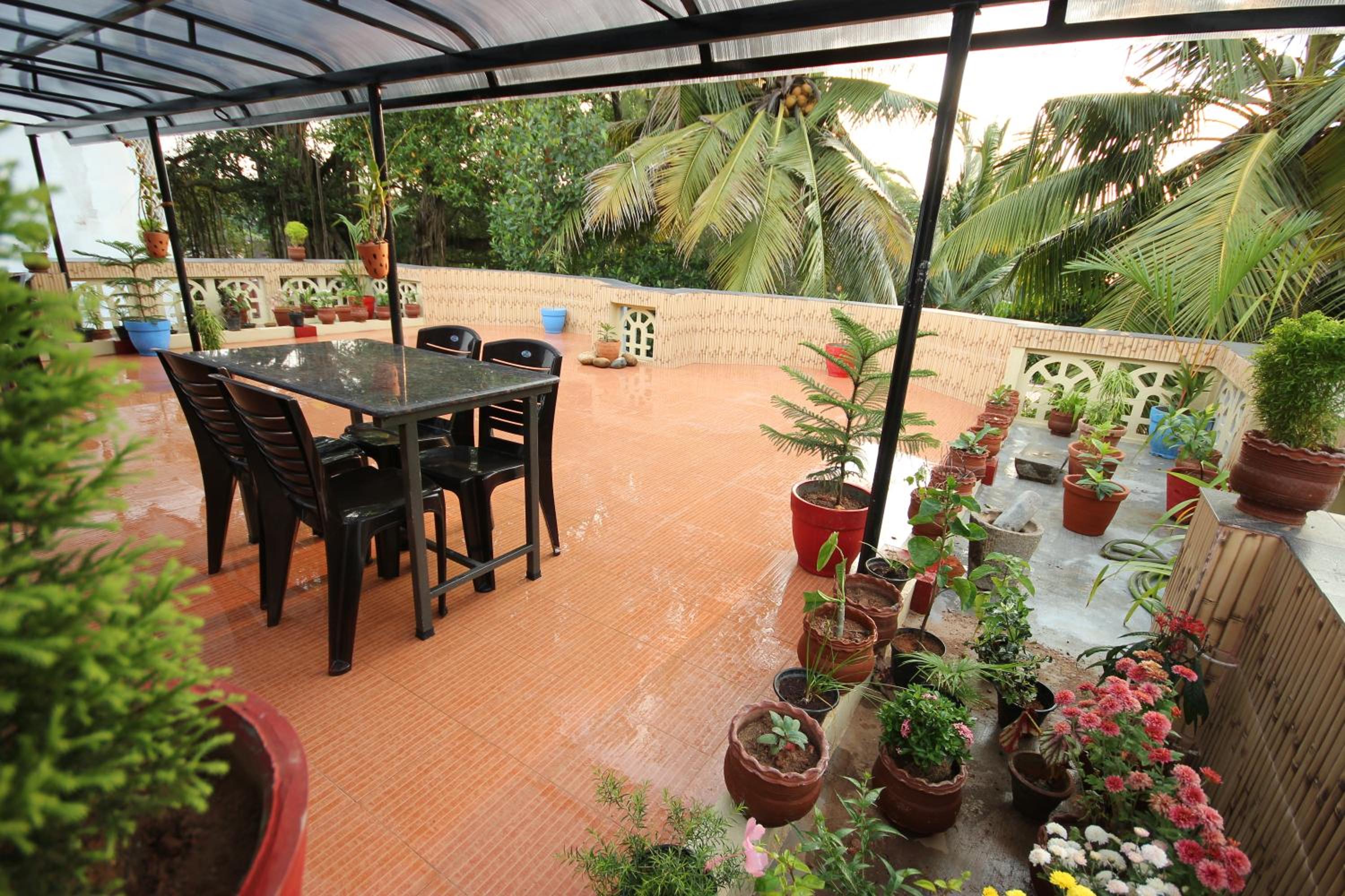 Two-Bedroom Apartment with Sea View photo 2
