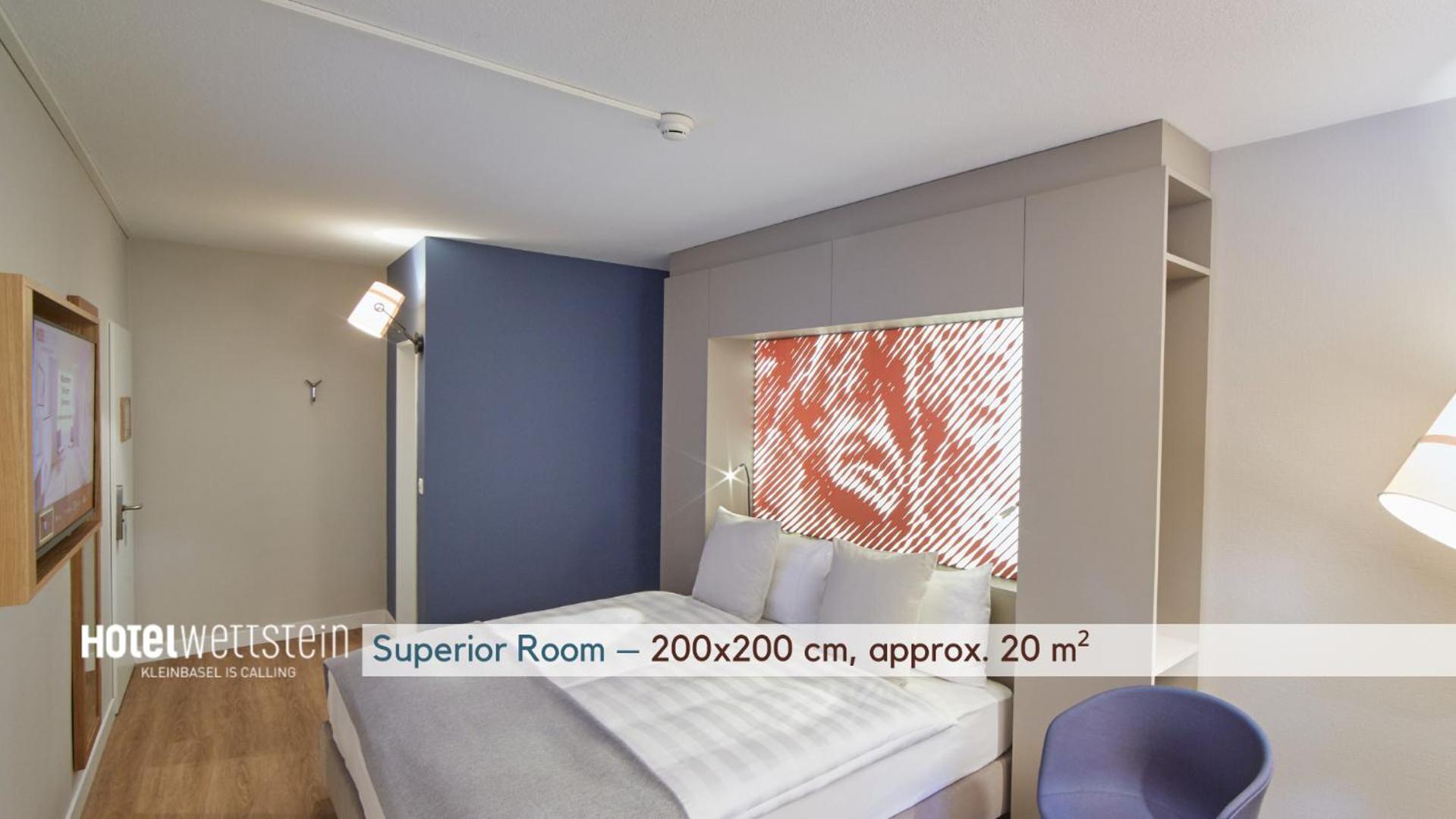 Superior Double Room Garden Side thumbnail 5