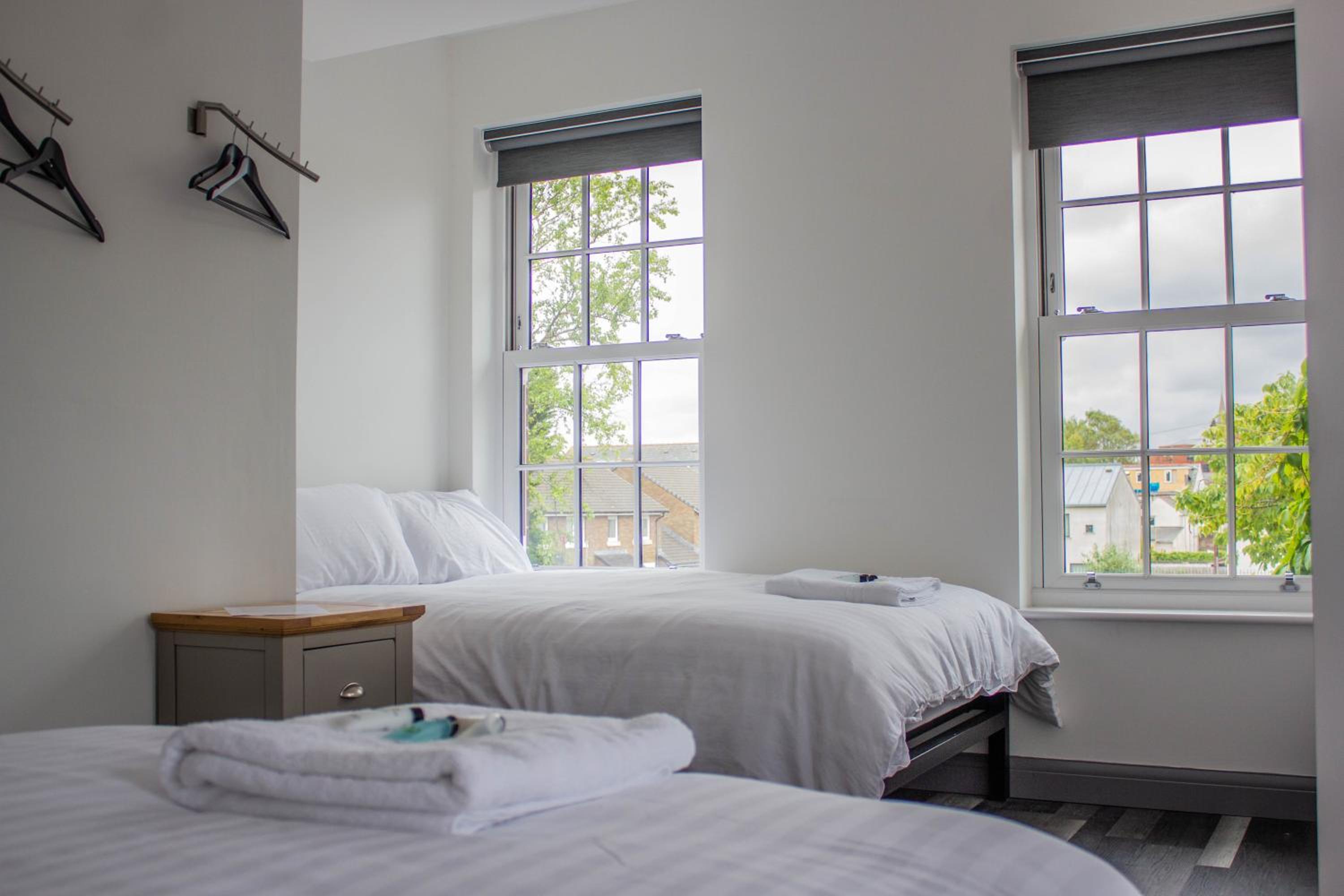 Comfort Triple Room with Shower - Photo 4