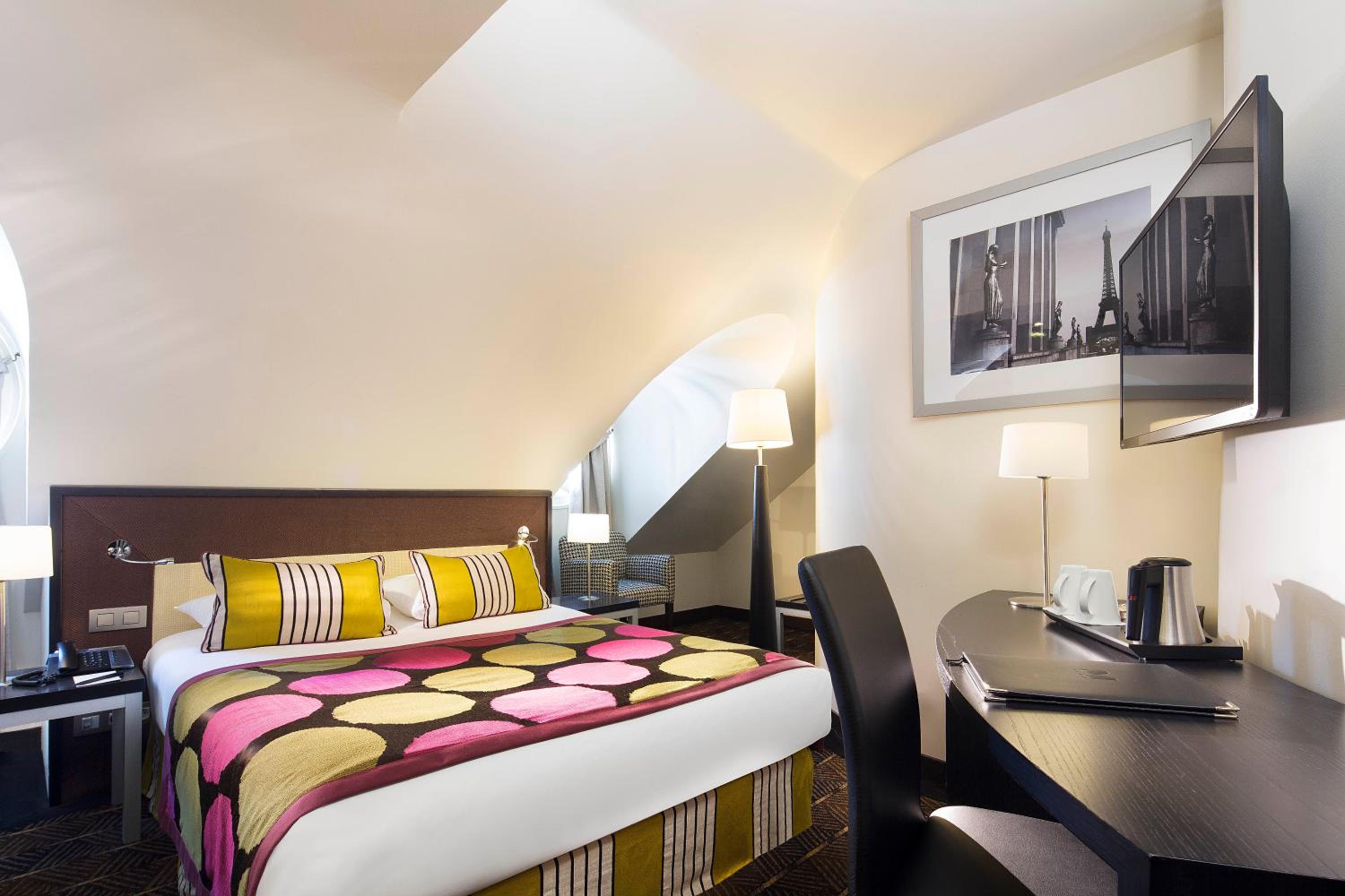 Deluxe Double Room photo 2