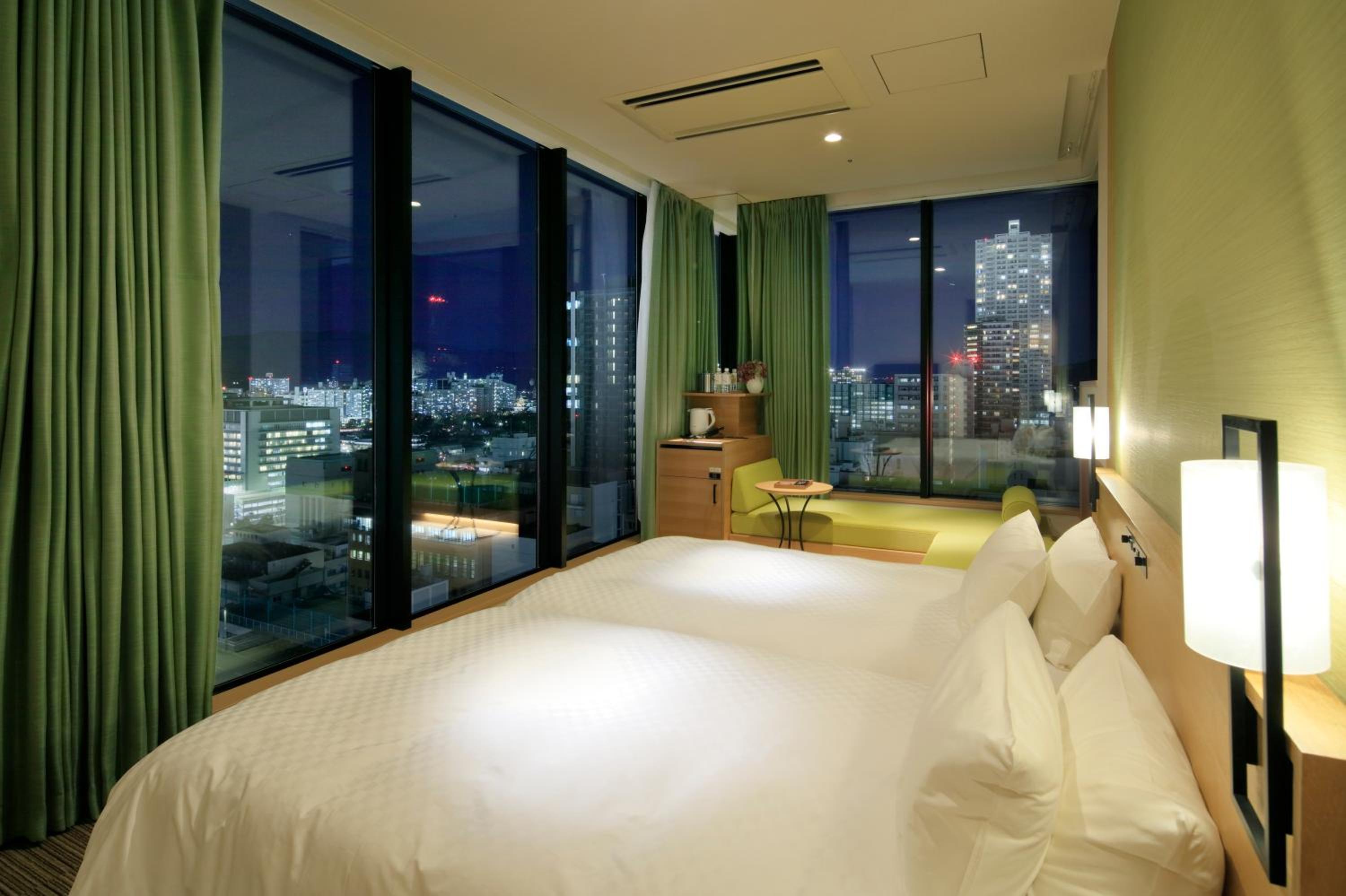 Twin Suite with Spa Bath