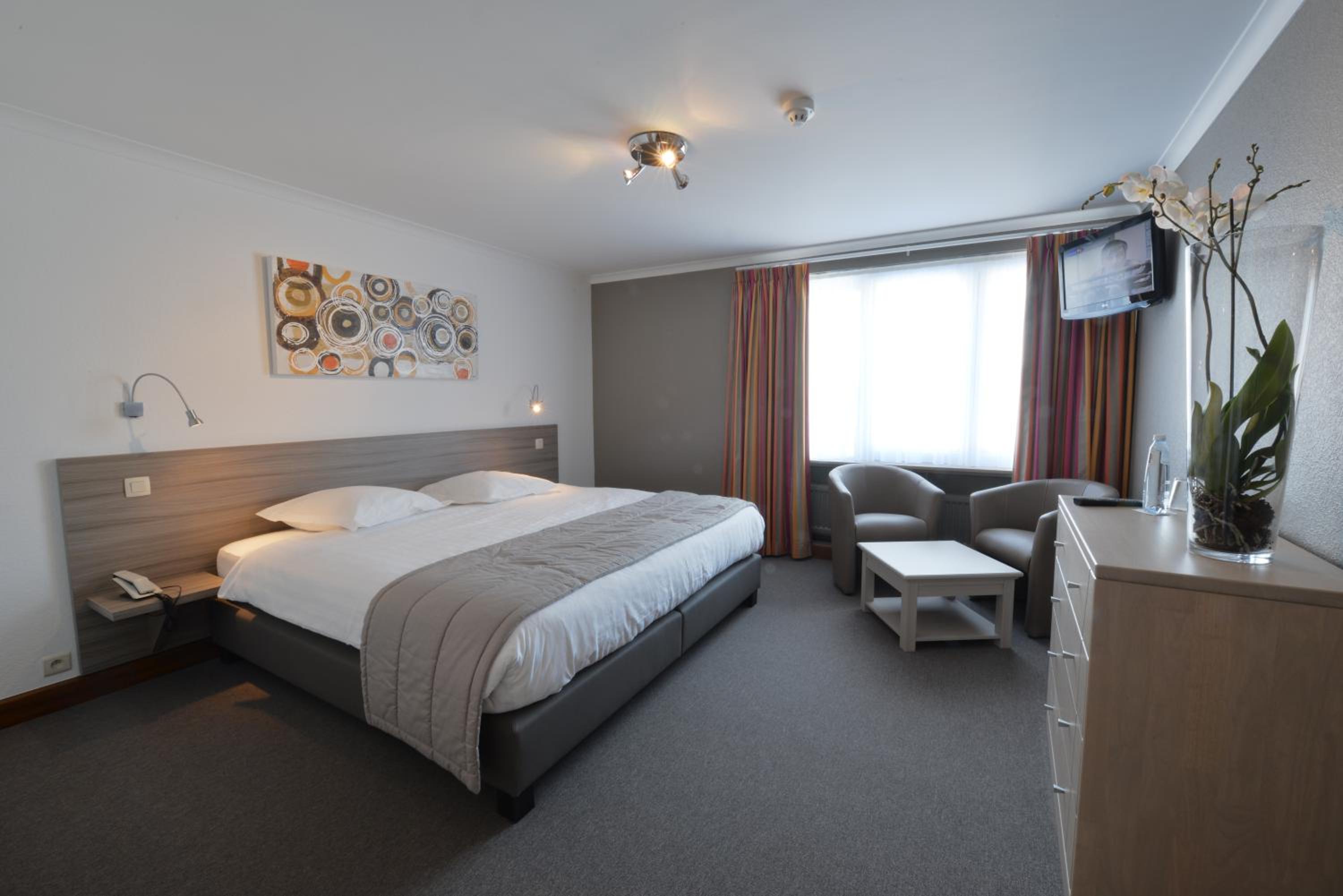 Deluxe Double Room with Garden View - Photo 4