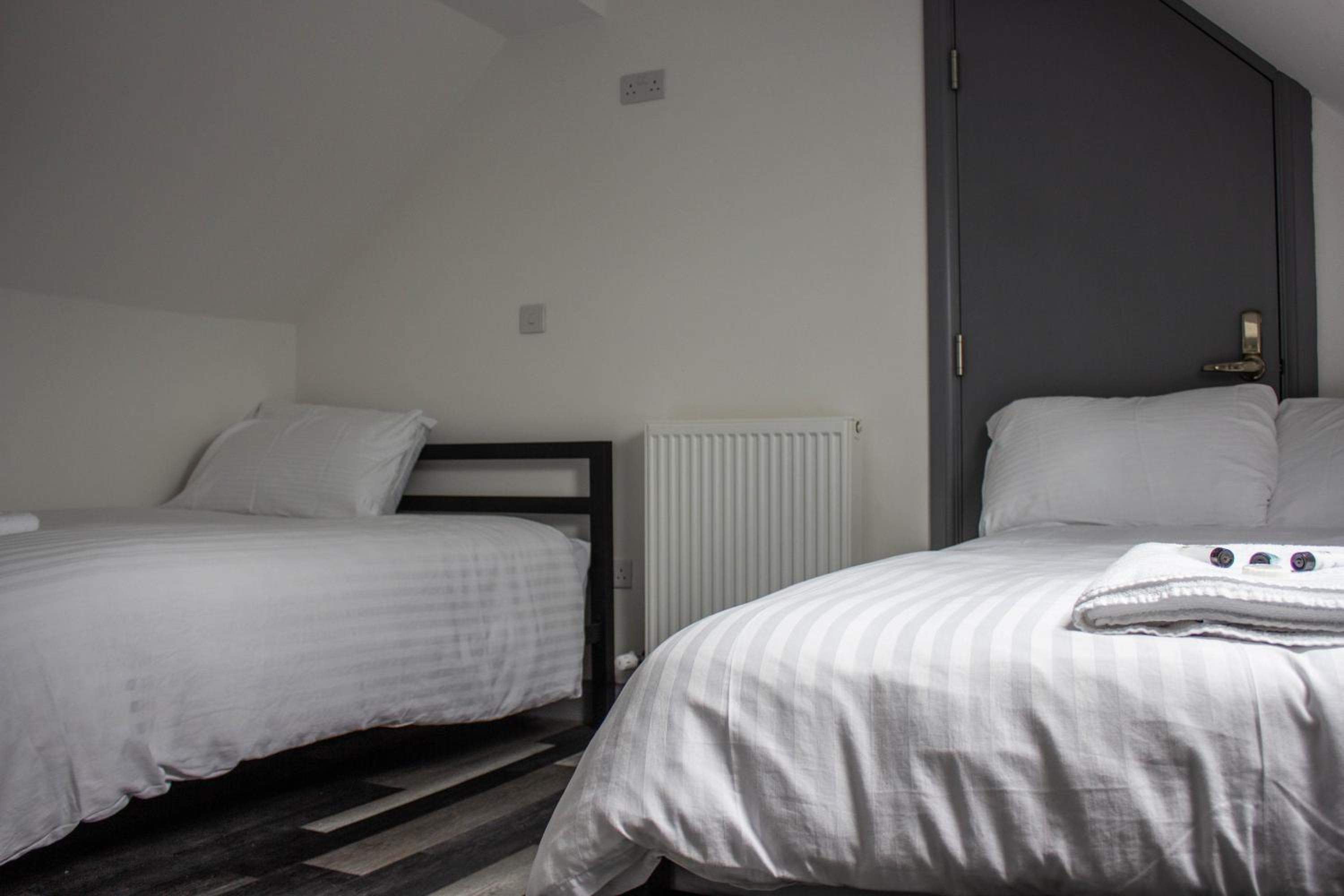 Double or Twin Room - Photo 1