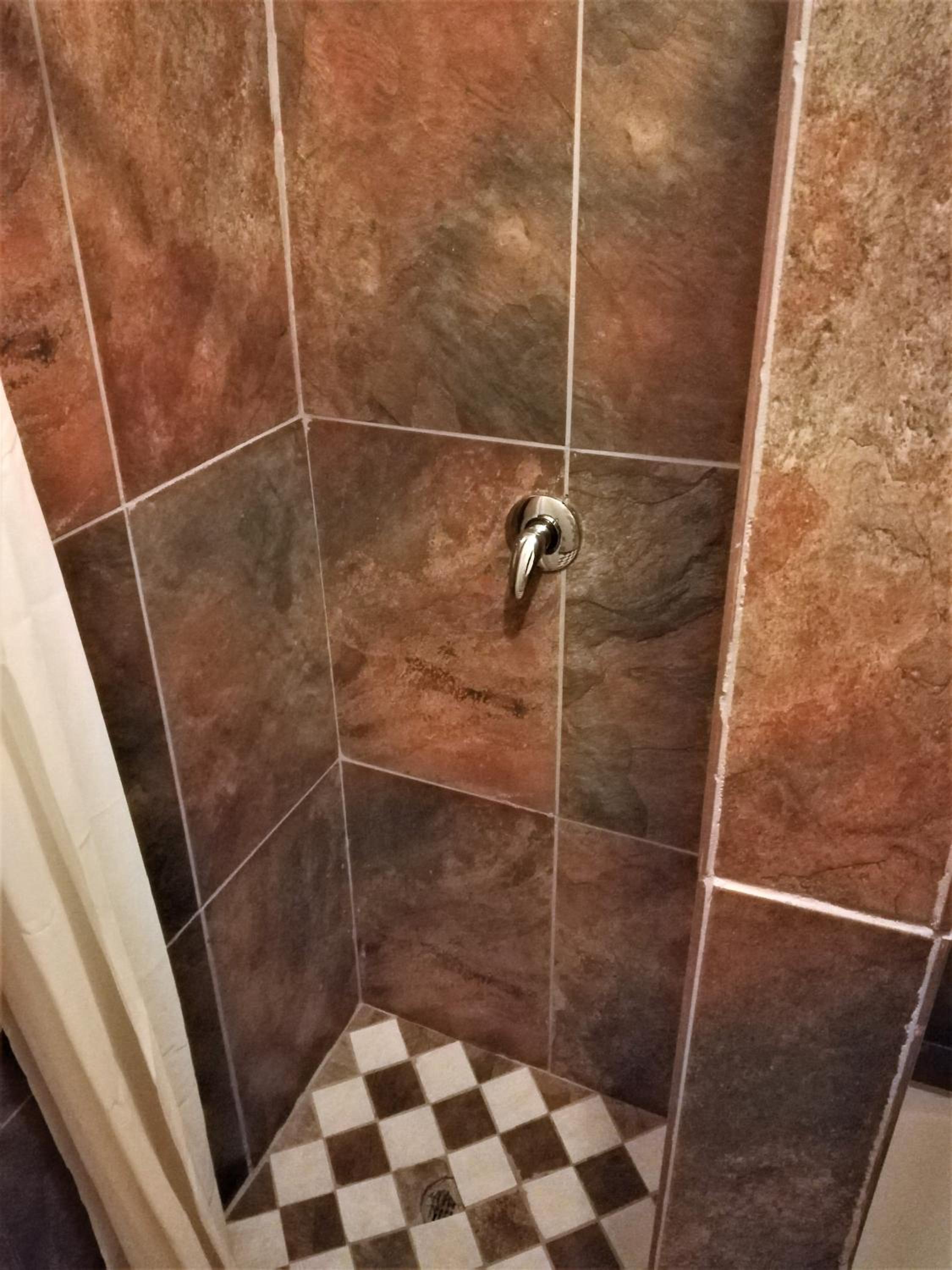 Double or Twin Room - Photo 2