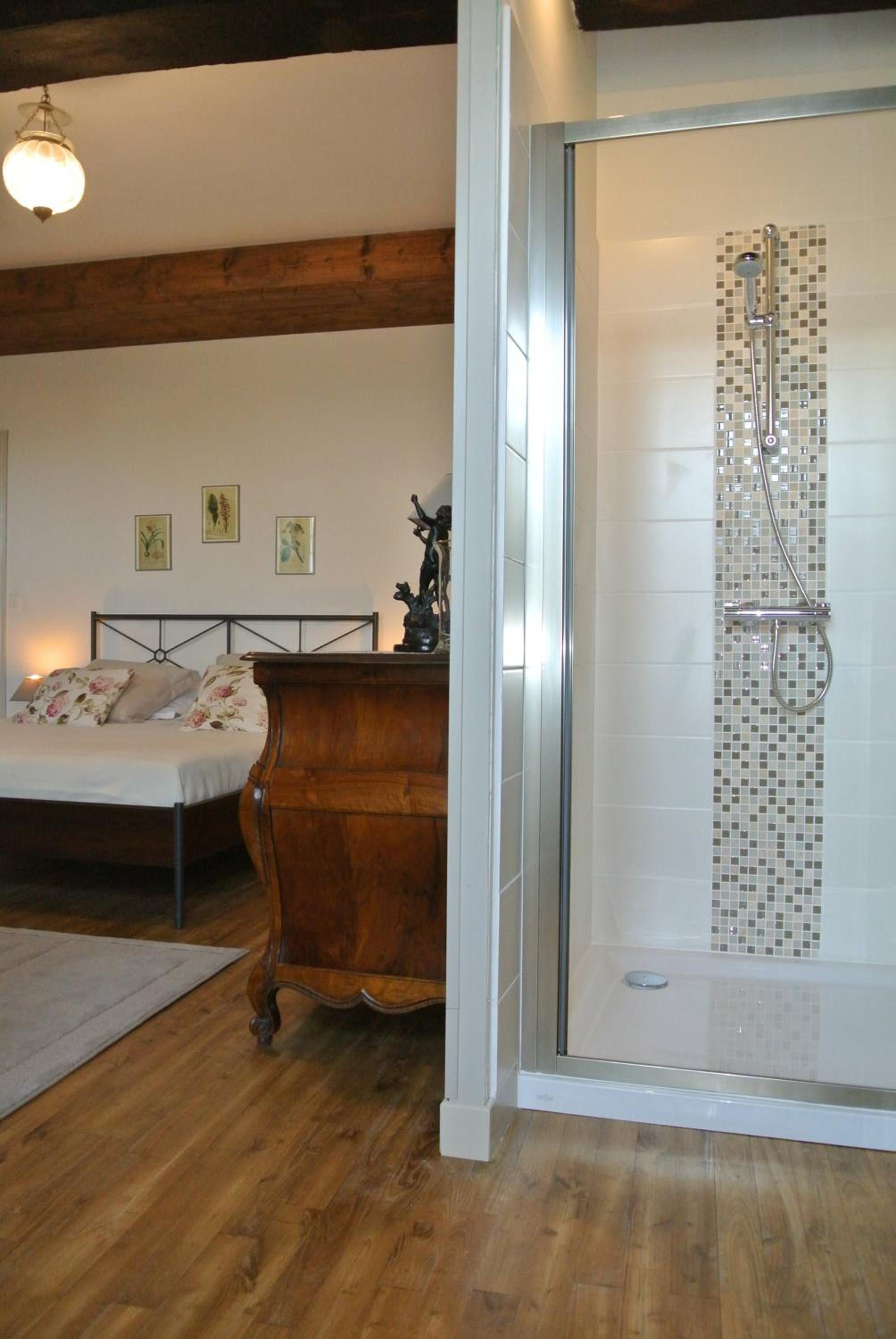 Standard Double Room photo 3