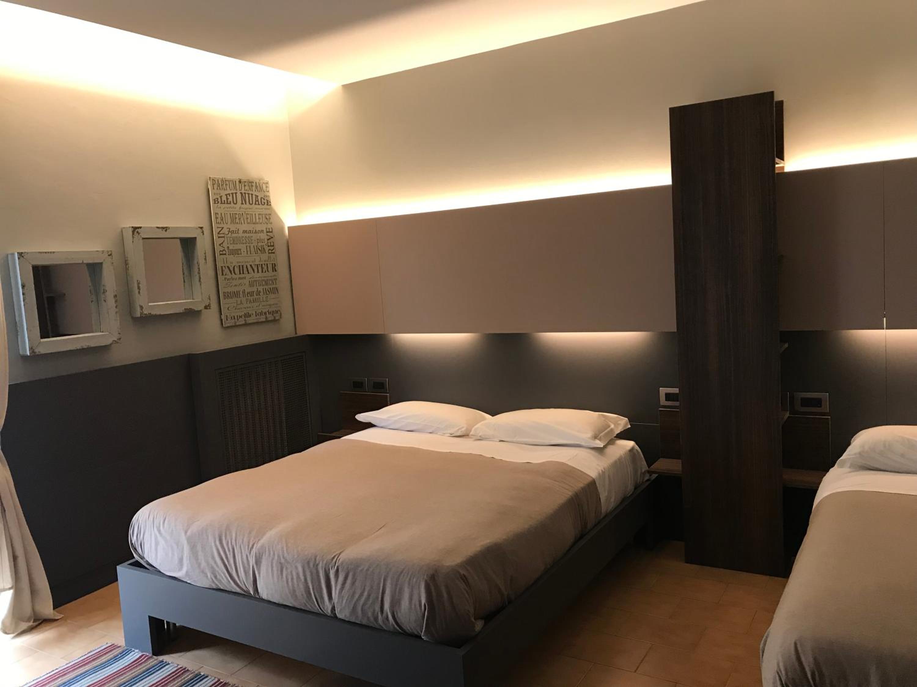 One-Bedroom Apartment (3 Adults) photo 2
